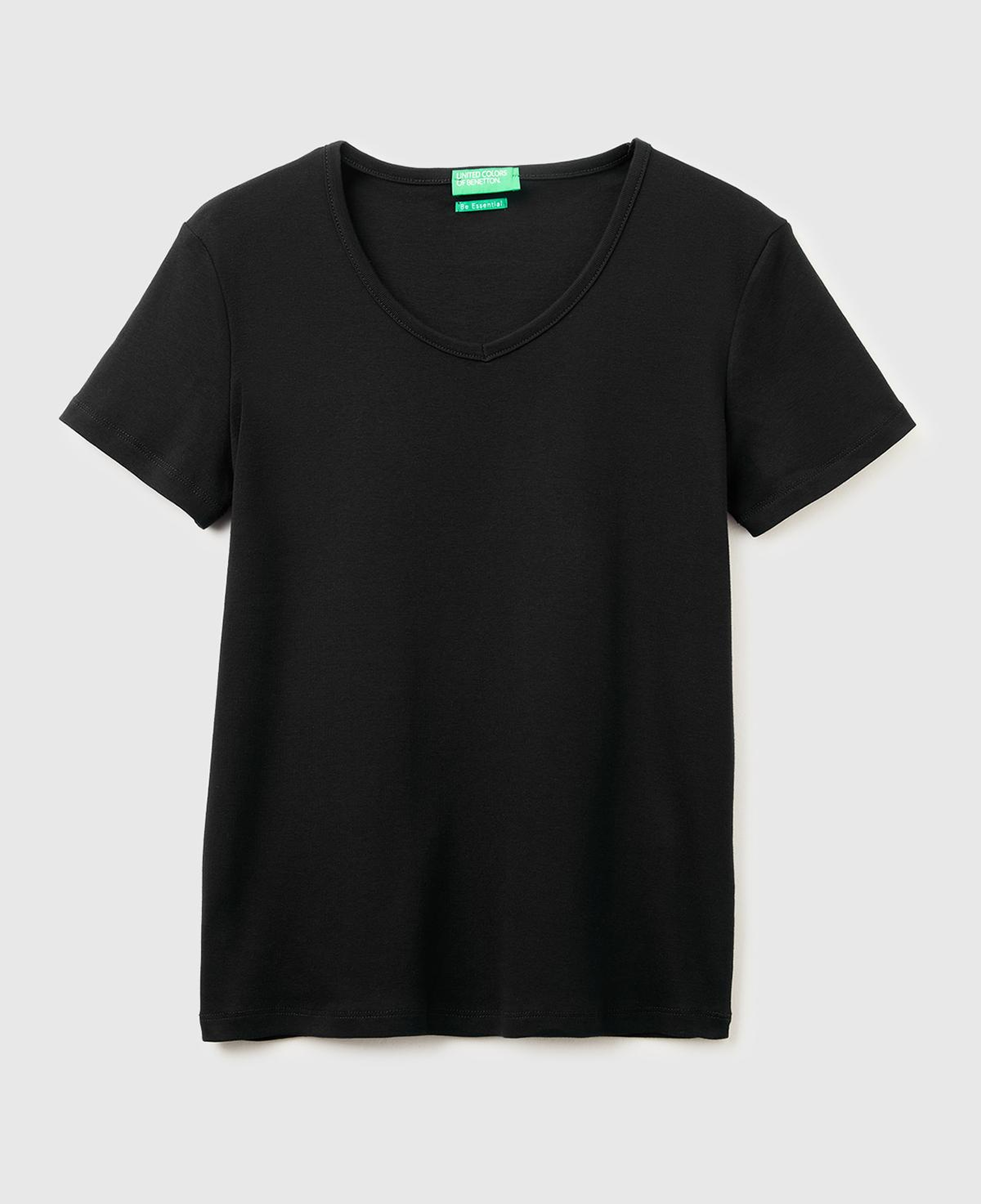 Kadın Siyah %100 Pamuk Geniş V Yaka T-Shirt