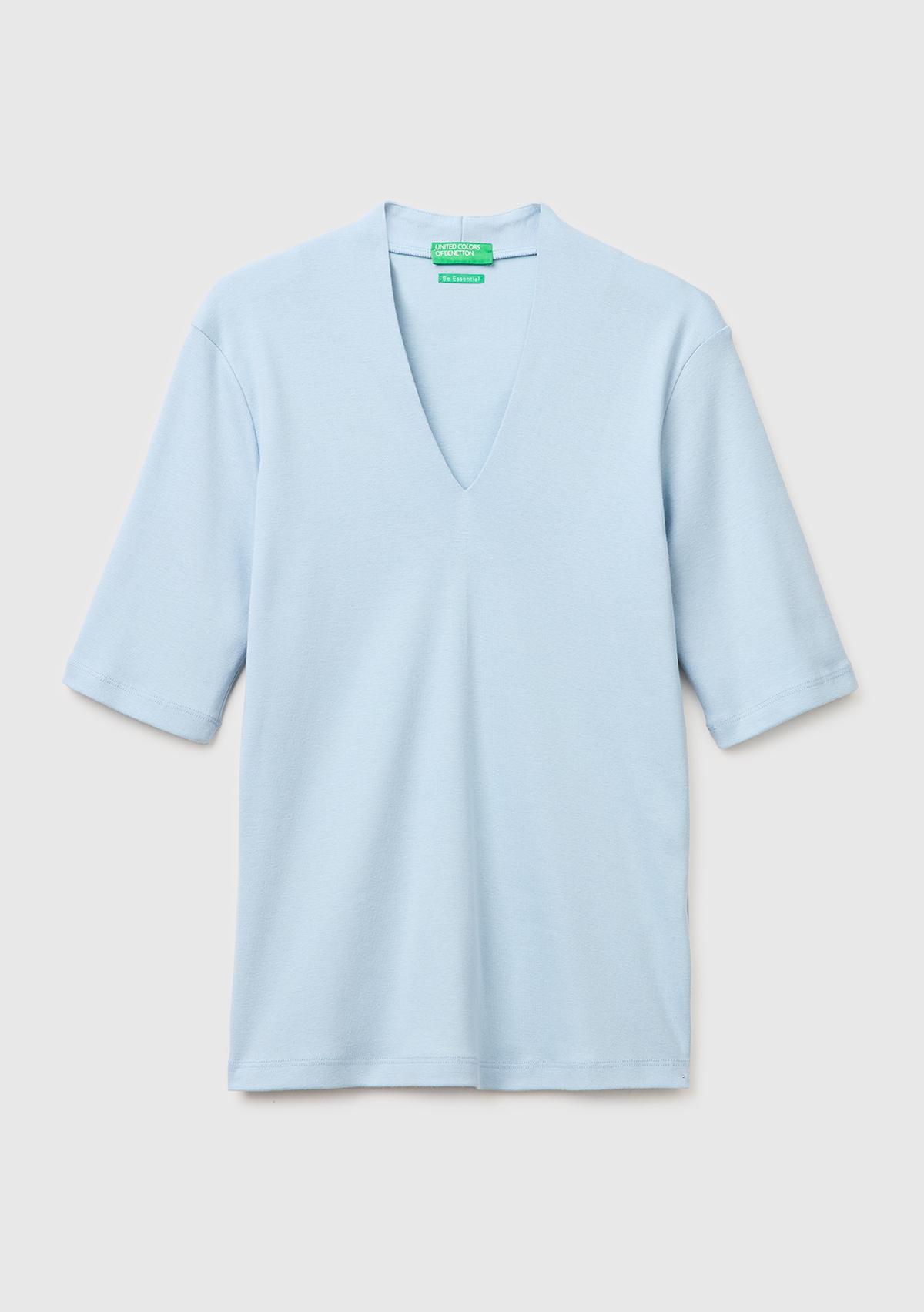Kadın Açık Mavi %100 Pamuk Yarım Kollu Derin V Yaka T-Shirt