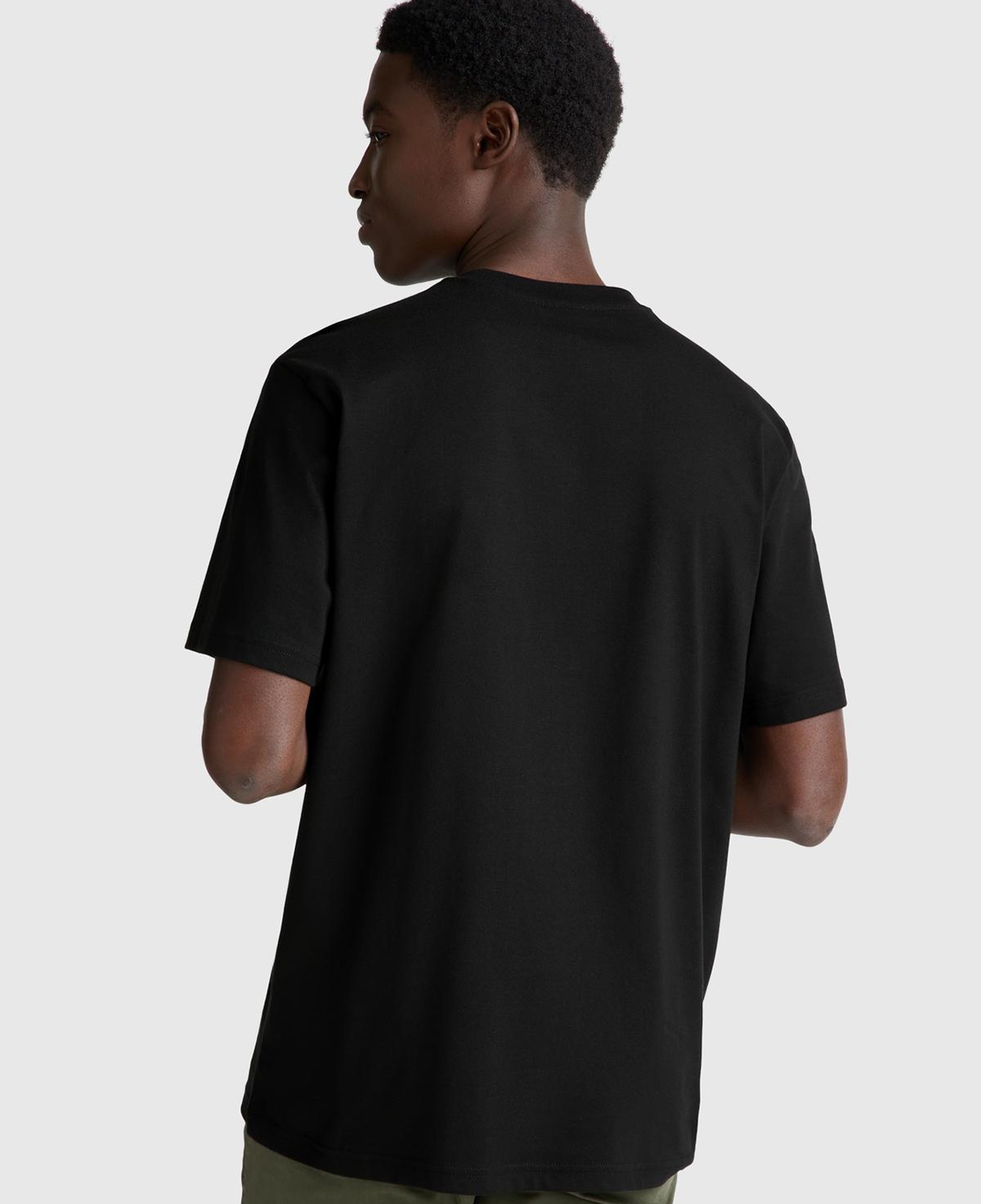 Erkek Siyah %100 Koton Logolu Bisiklet Yaka T-Shirt