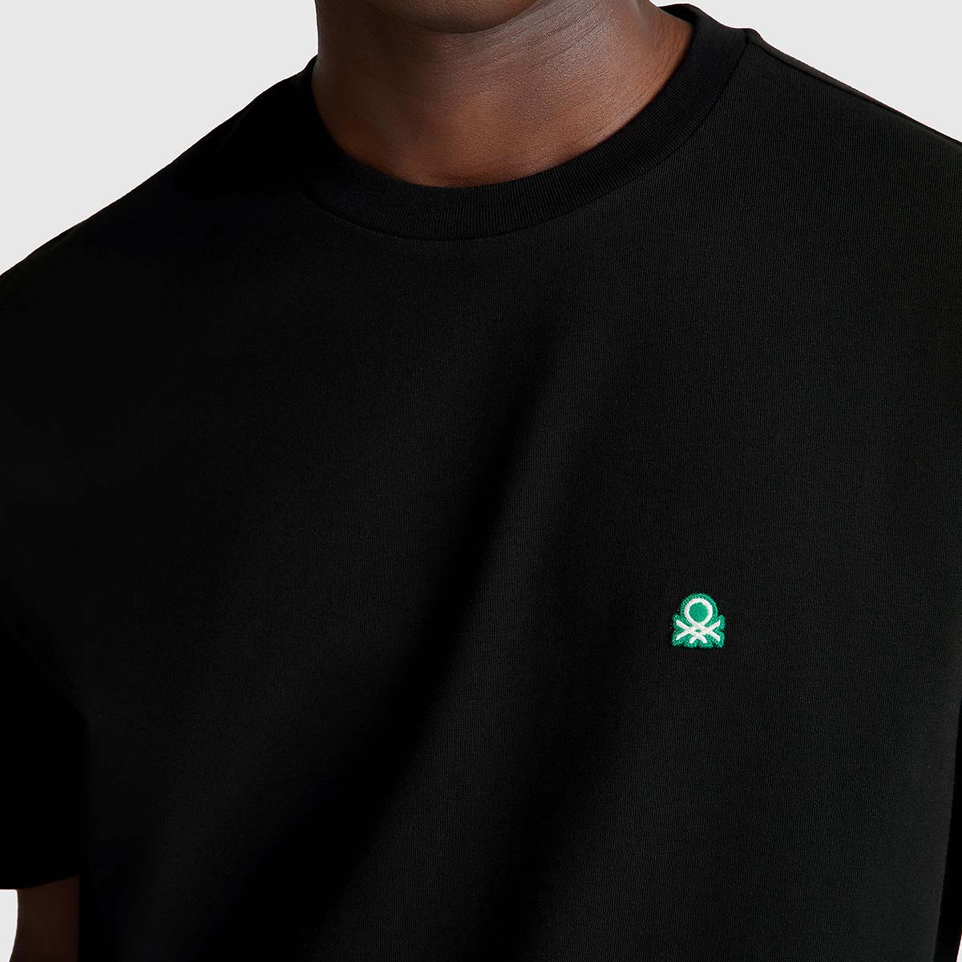 Erkek Siyah %100 Koton Logolu Bisiklet Yaka T-Shirt