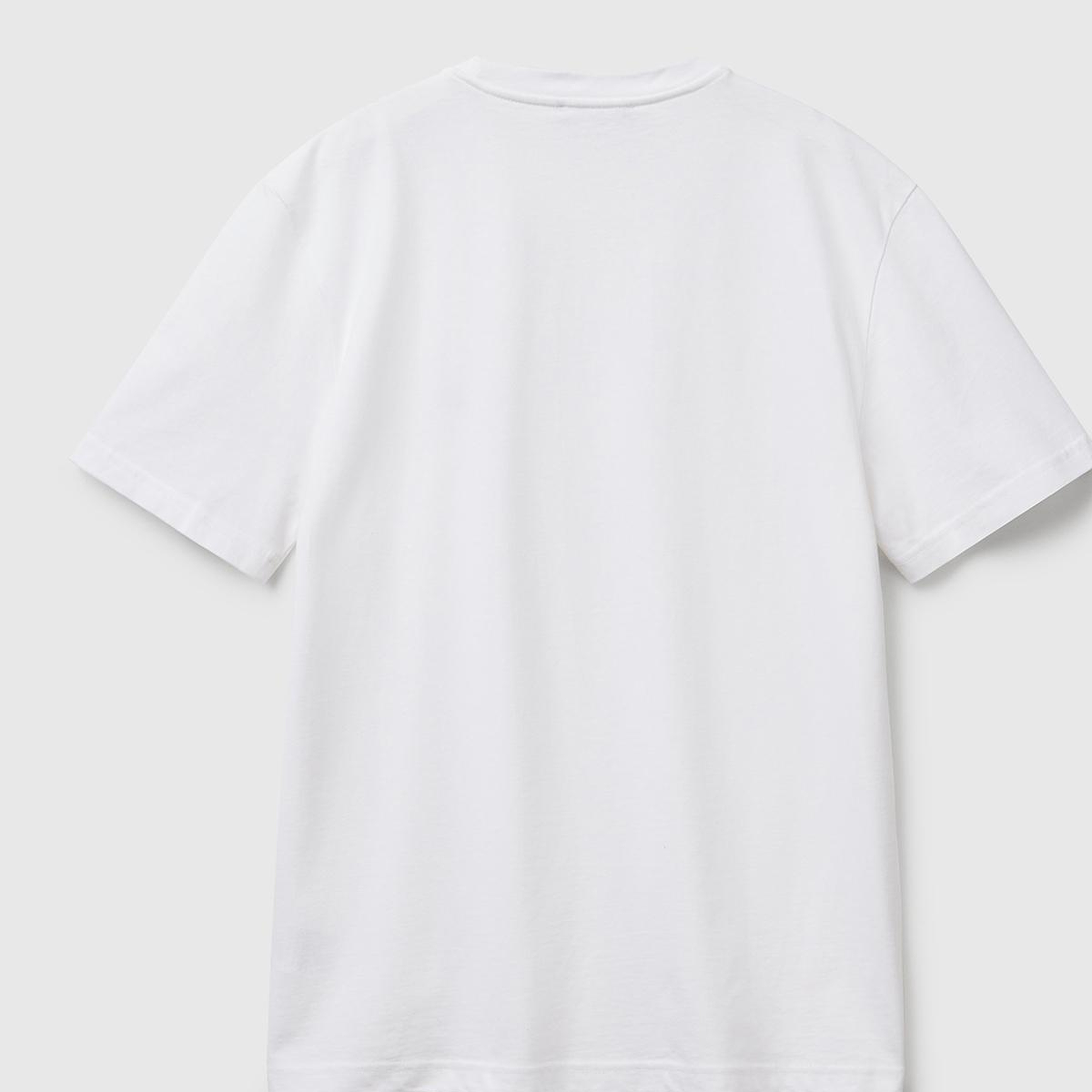 Erkek Beyaz %100 Koton Logolu Bisiklet Yaka T-Shirt