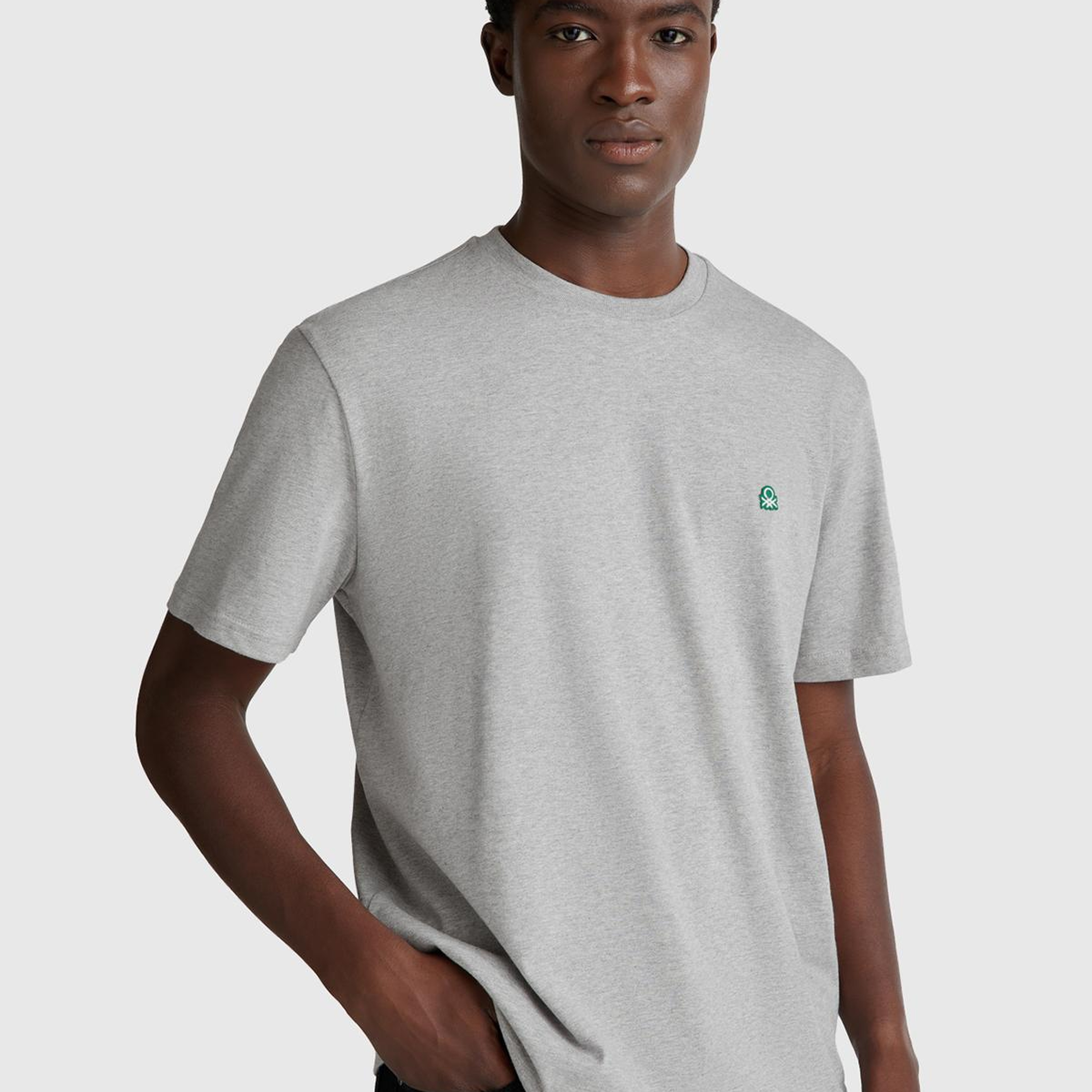 Erkek Gri Melanj %100 Koton Logolu Bisiklet Yaka T-Shirt