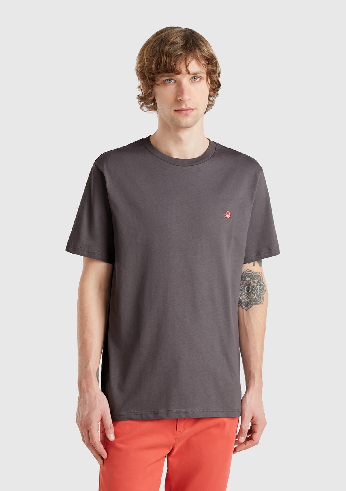 Erkek Koyu Gri %100 Koton Logolu Bisiklet Yaka T-Shirt