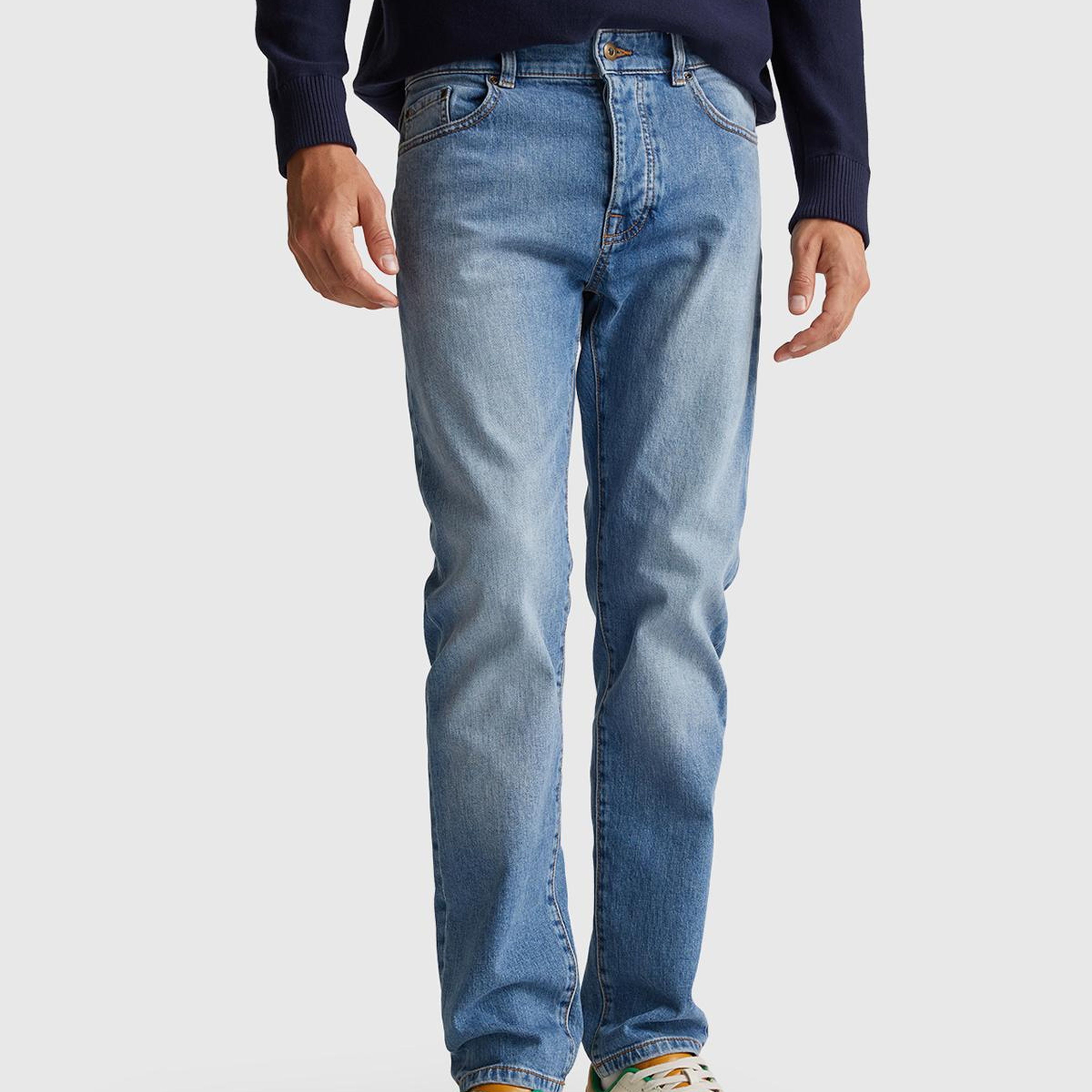 Erkek Açık Mavi Pamuk Karışımlı Arkası Logo Etiketli Cepli Slim Fit Denim Pantolon