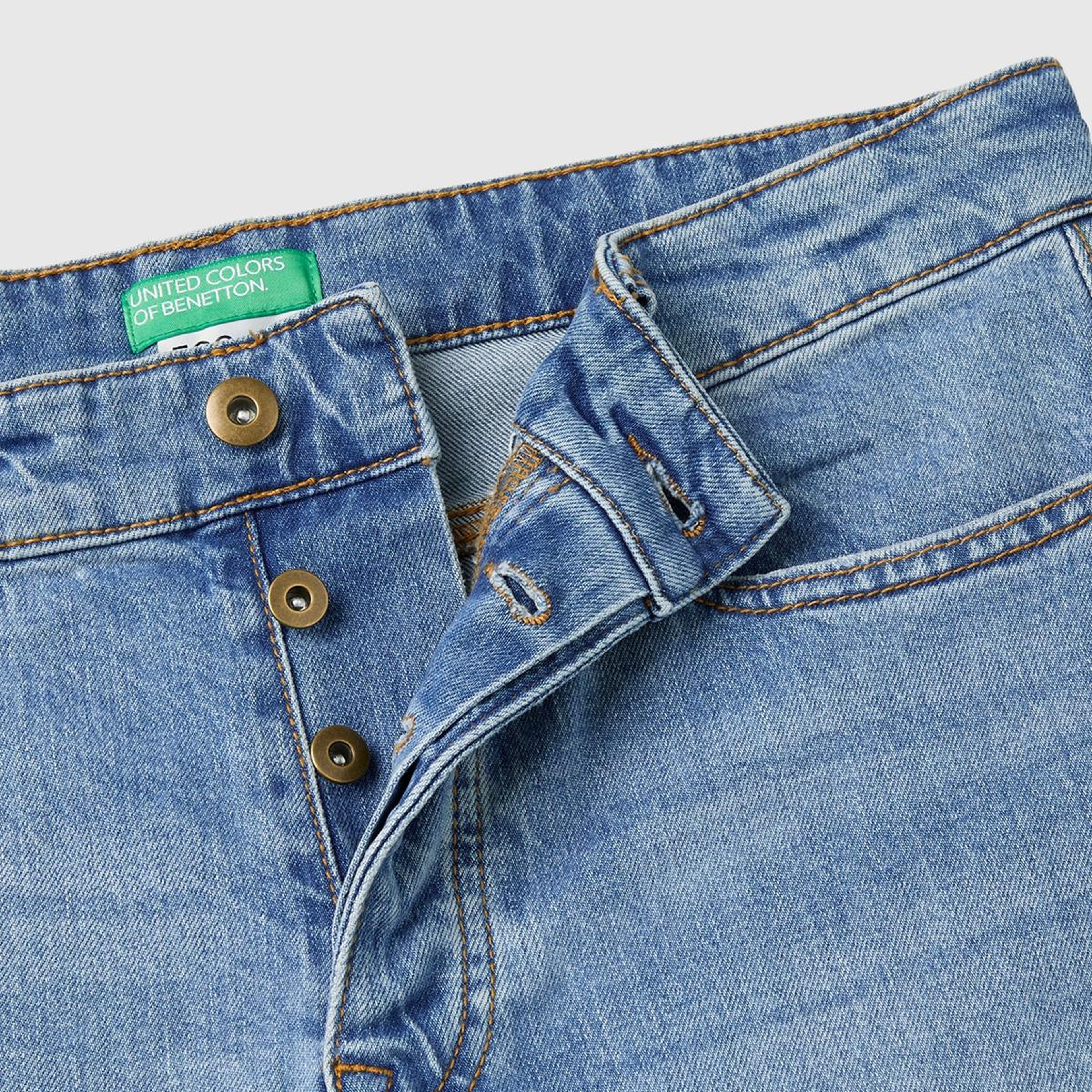 Erkek Açık Mavi Pamuk Karışımlı Arkası Logo Etiketli Cepli Slim Fit Denim Pantolon