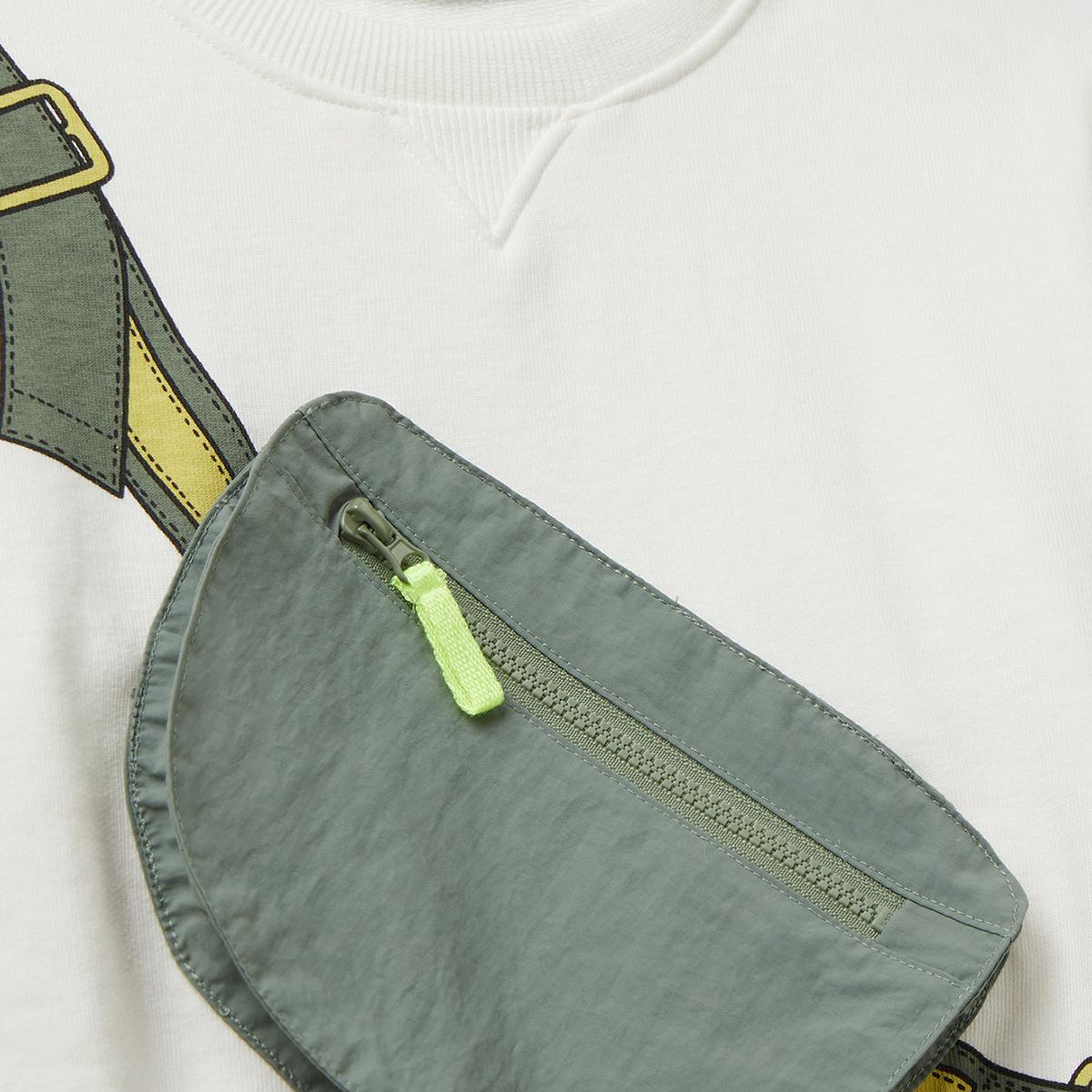 Erkek Çocuk Ekru Önü İllüzyon Efektli Bisiklet Yaka Relaxed Fit Sweatshirt