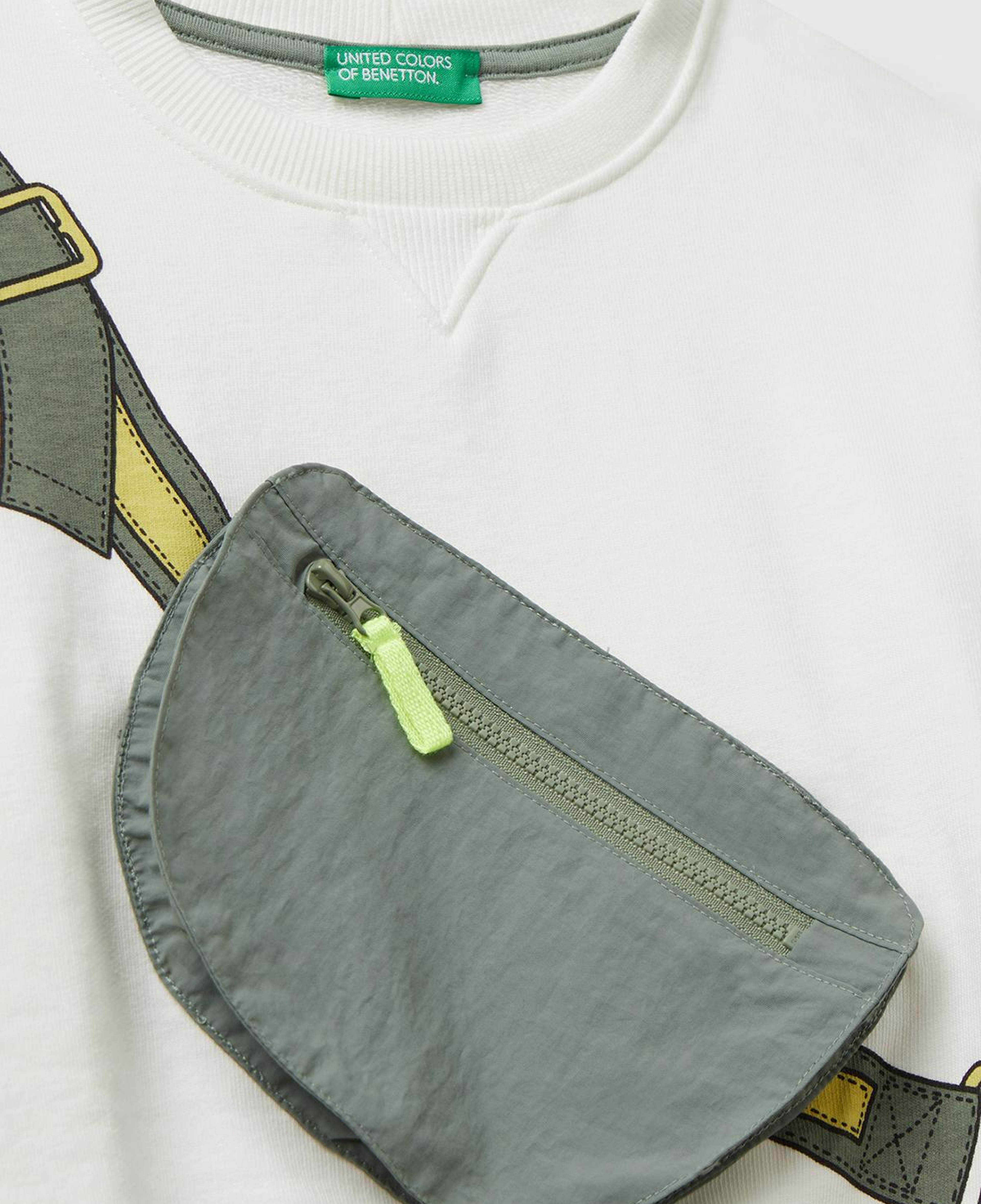 Erkek Çocuk Ekru Önü İllüzyon Efektli Bisiklet Yaka Relaxed Fit Sweatshirt