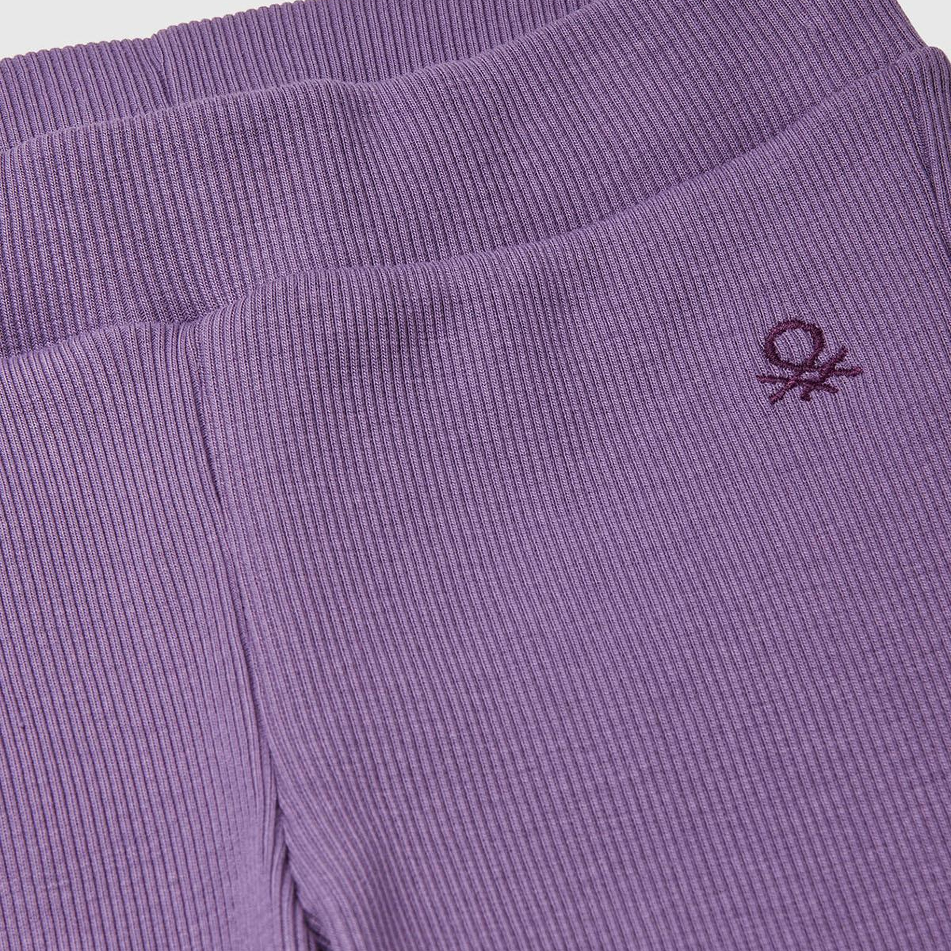 Kız Çocuk Mor Logo İşlemeli Detaylı Yırtmaçlı Kloş Tayt