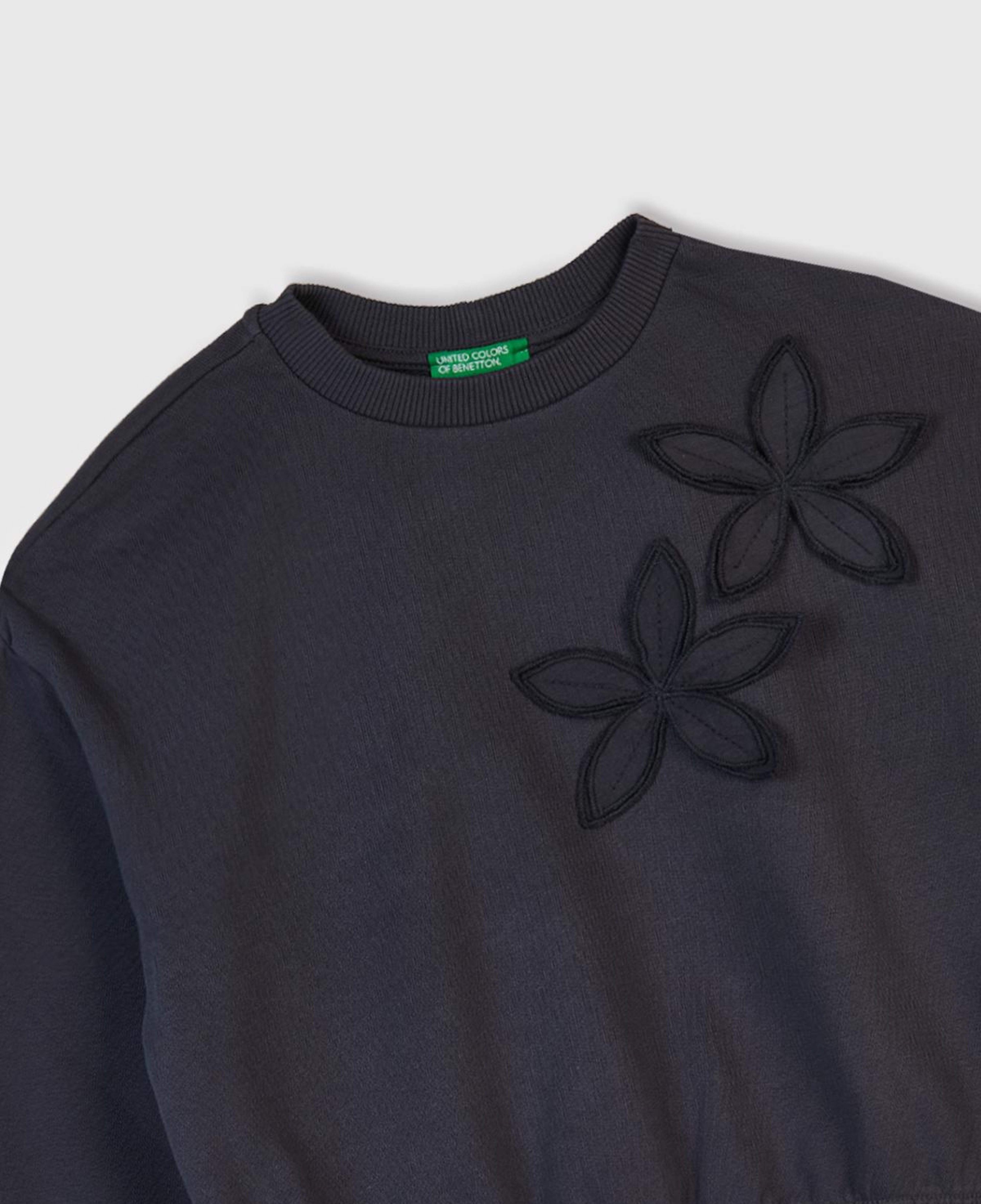 Kız Çocuk Koyu Gri İşlemeli Aplikeli Logo Detaylı Ribana Relaxed Fit Sweatshirt