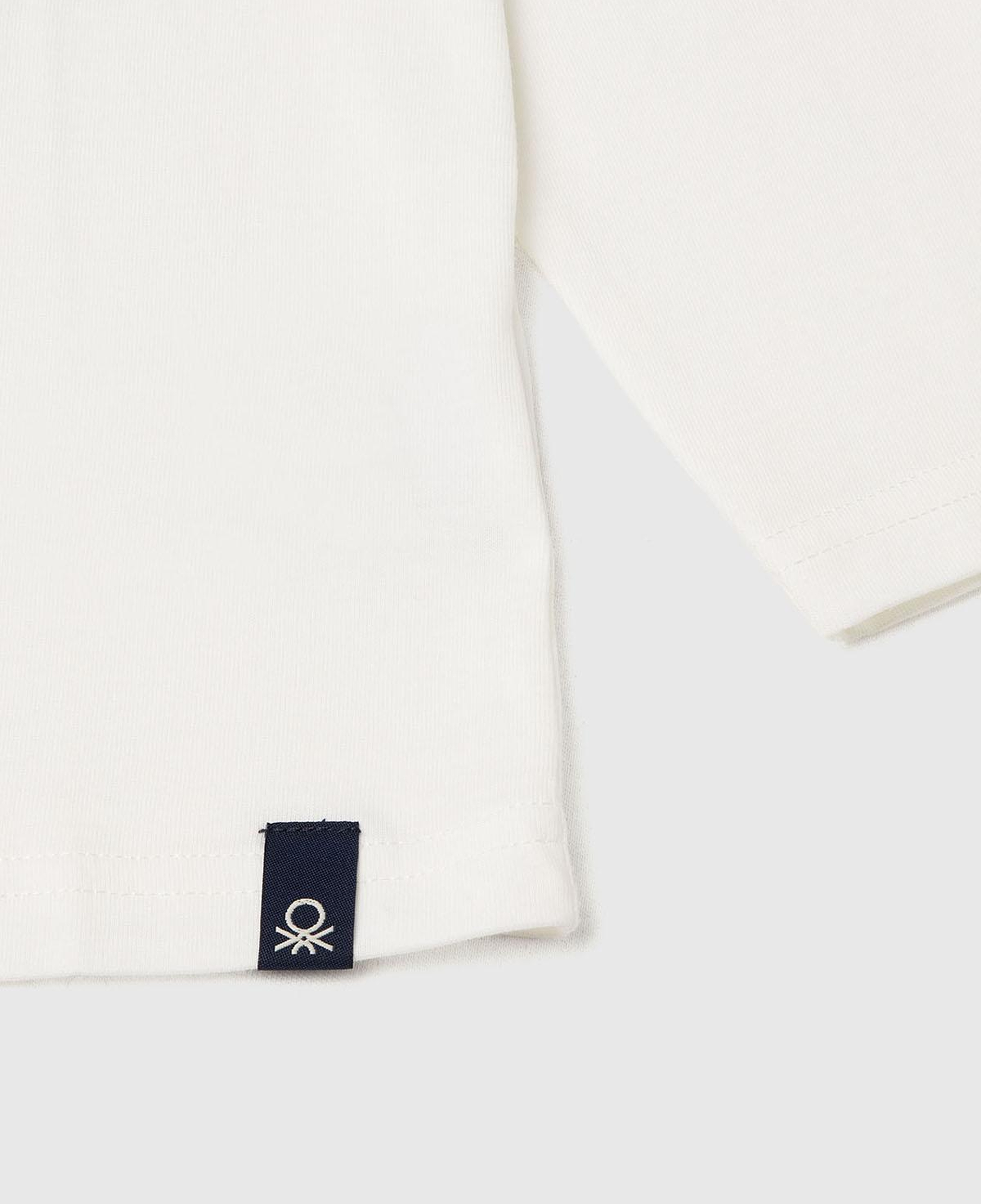 Erkek Çocuk Ekru Önü ve Arkası Çok Renkli Batwheels Baskılı Logo Etiketli T-shirt