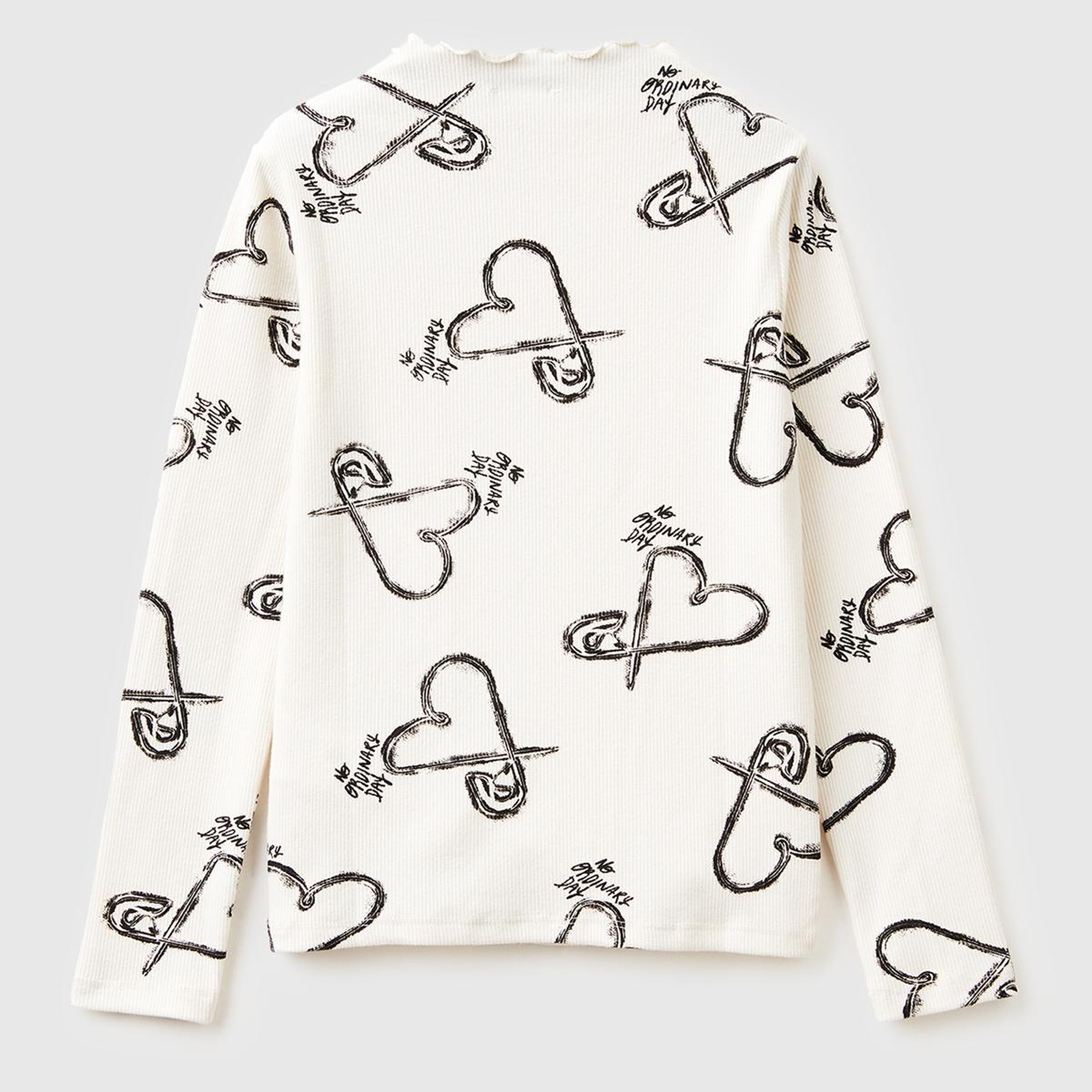 Kız Çocuk Ekru Tamamı Baskılı Logo Etiketli Yarım Balıkçı  Yaka Uzun Kollu T-Shirt