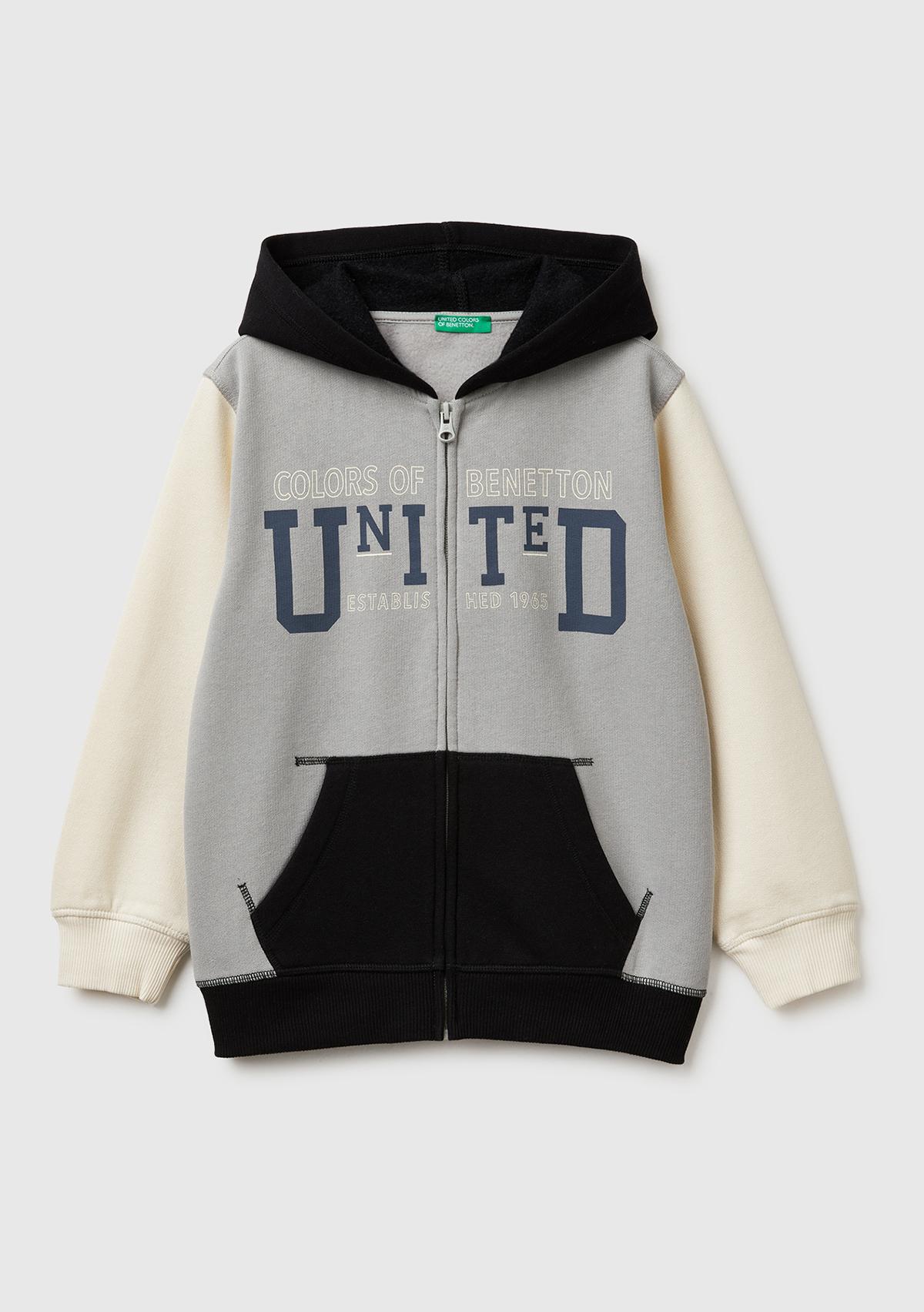 Erkek Çocuk Gri-Krem Önü Logo Baskılı Cepli Fermuarlı Şardonlu Sweatshirt