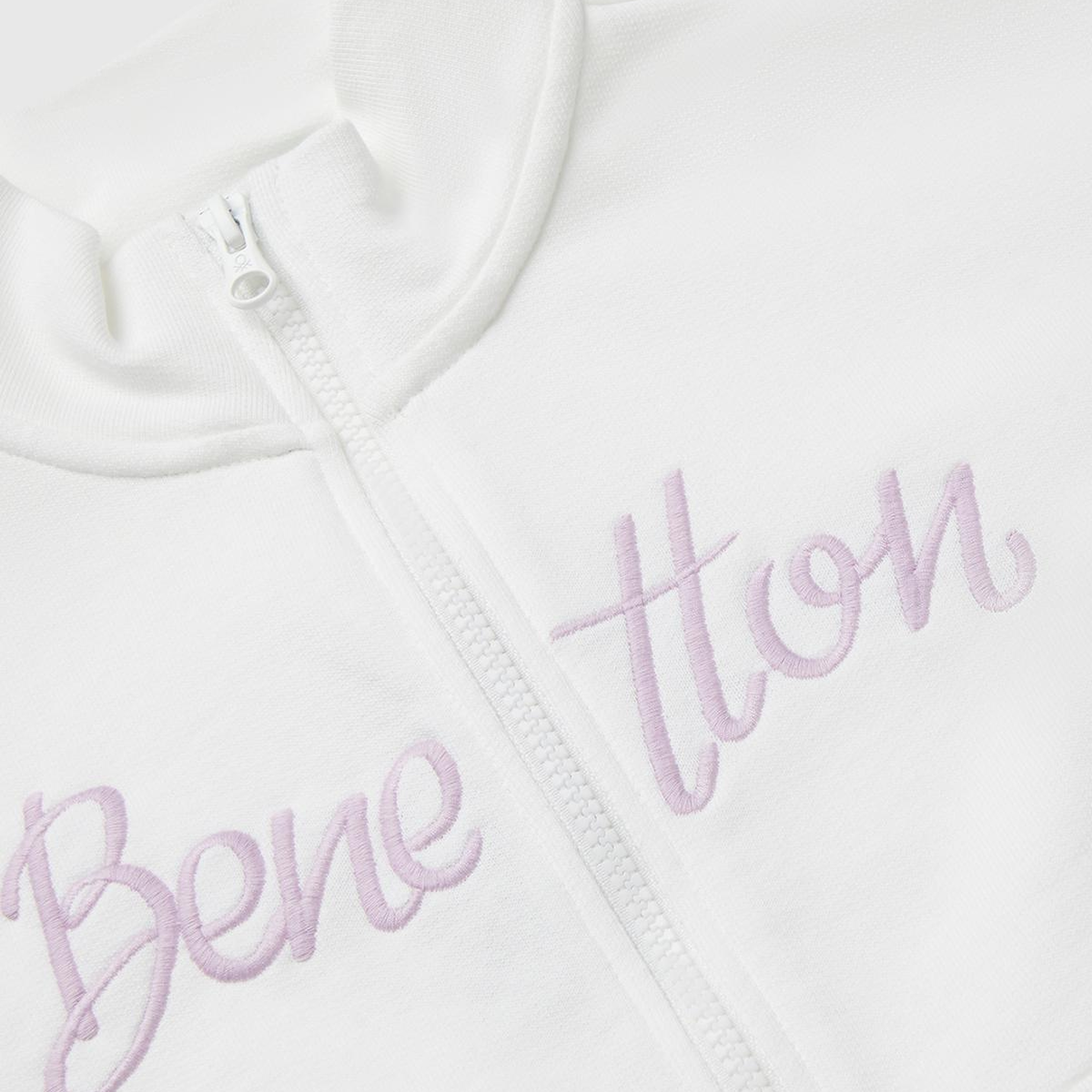 Kız Çocuk Ekru Önü Logo Nakışlı Cepli Fermuarlı Dik Yaka Sweatshirt