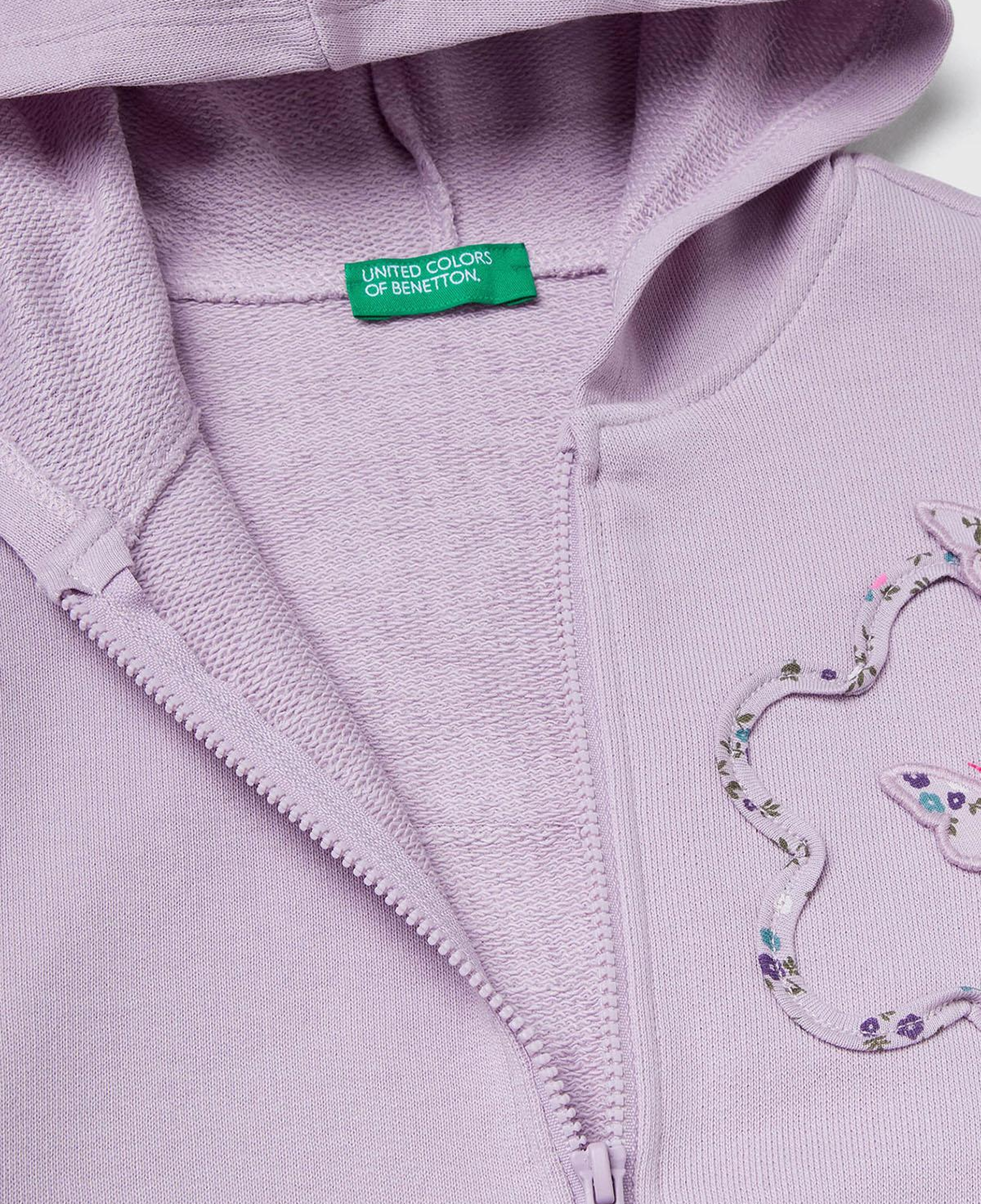 Kız Çocuk Lila Önü Aplikeli Fermuarlı Yan Cepli Kapüşonlu Sweatshirt