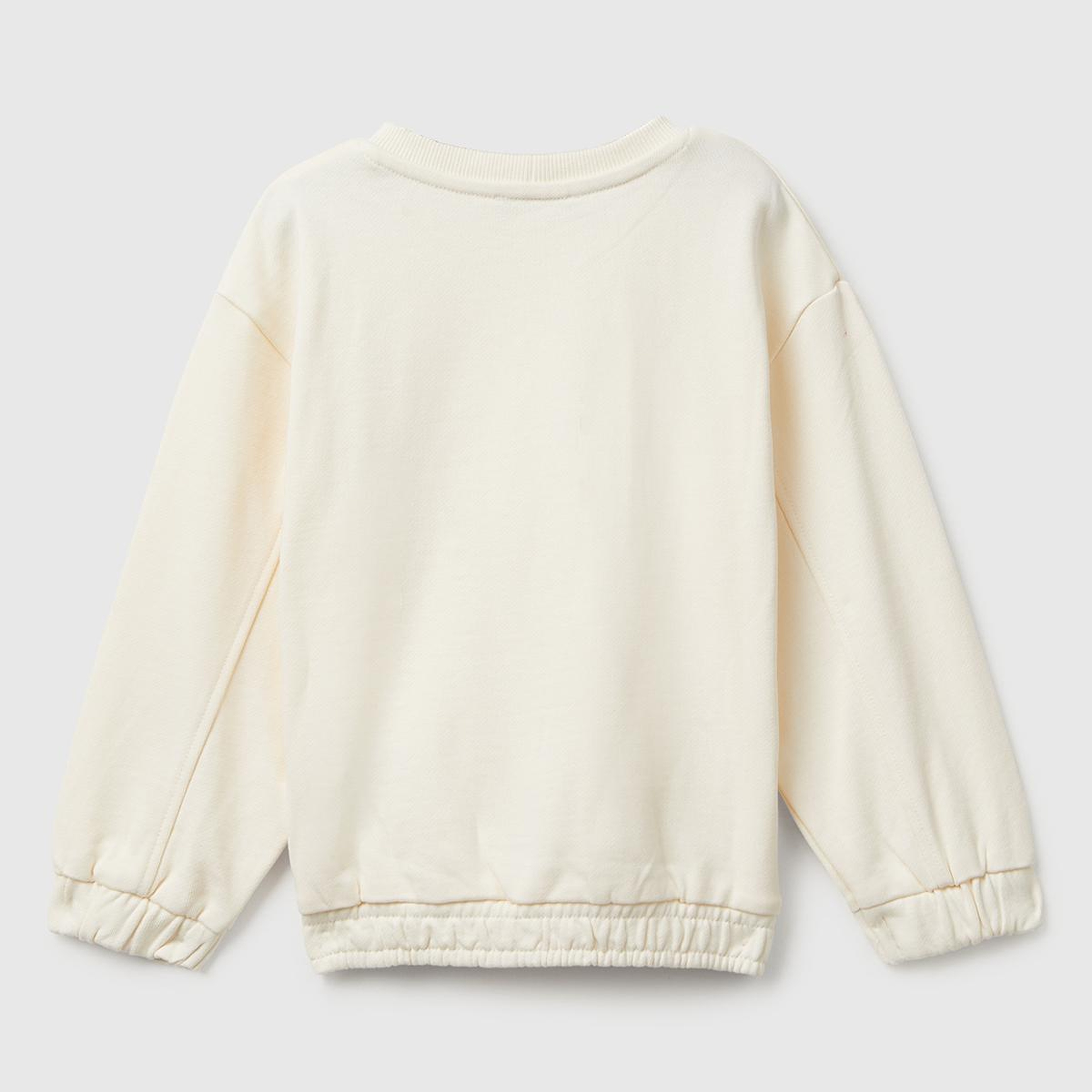 Kız Çocuk Ekru Dikiş Detaylı Kalpli Yama Cepli Regular Fit Sweatshirt