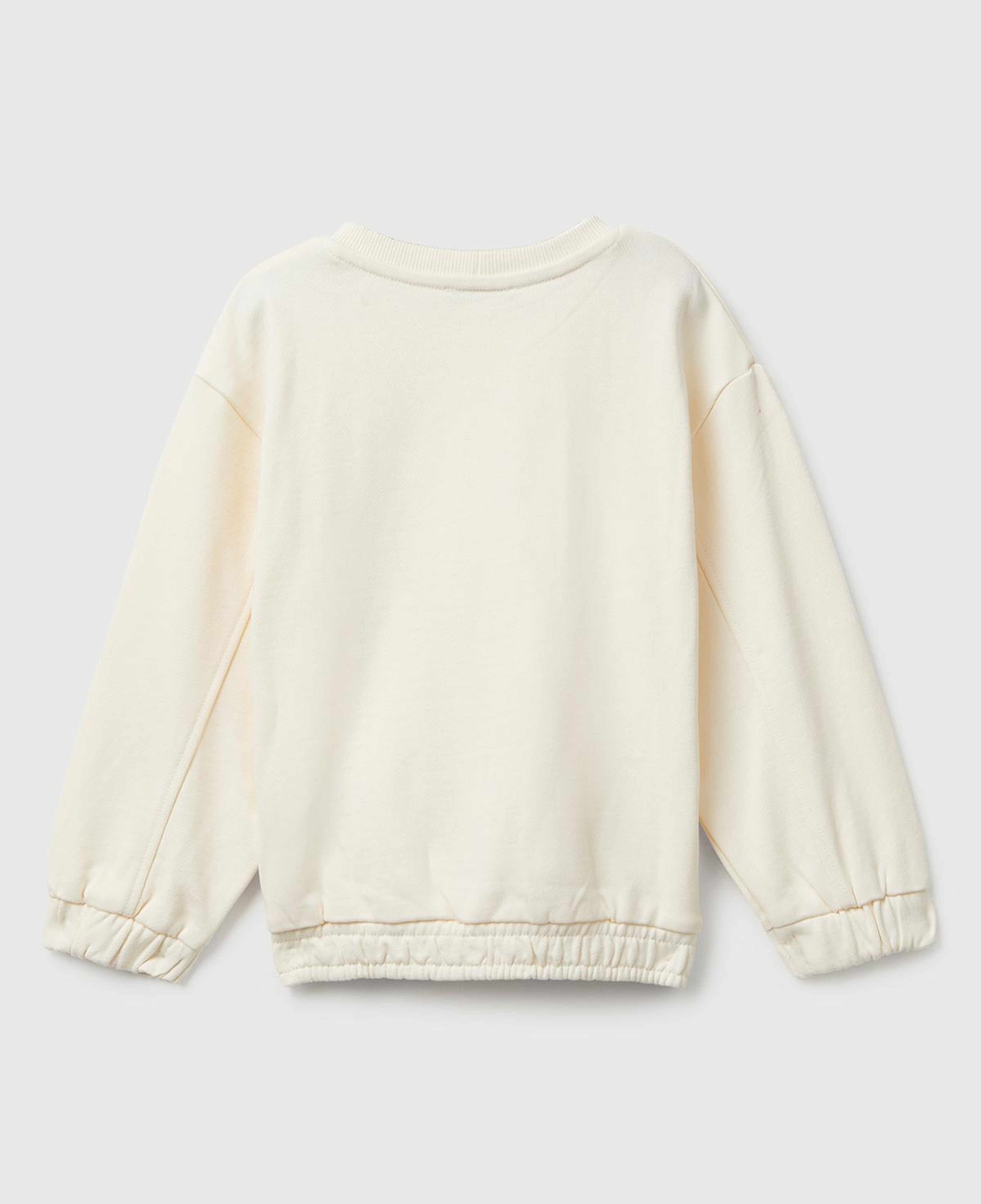 Kız Çocuk Ekru Dikiş Detaylı Kalpli Yama Cepli Regular Fit Sweatshirt