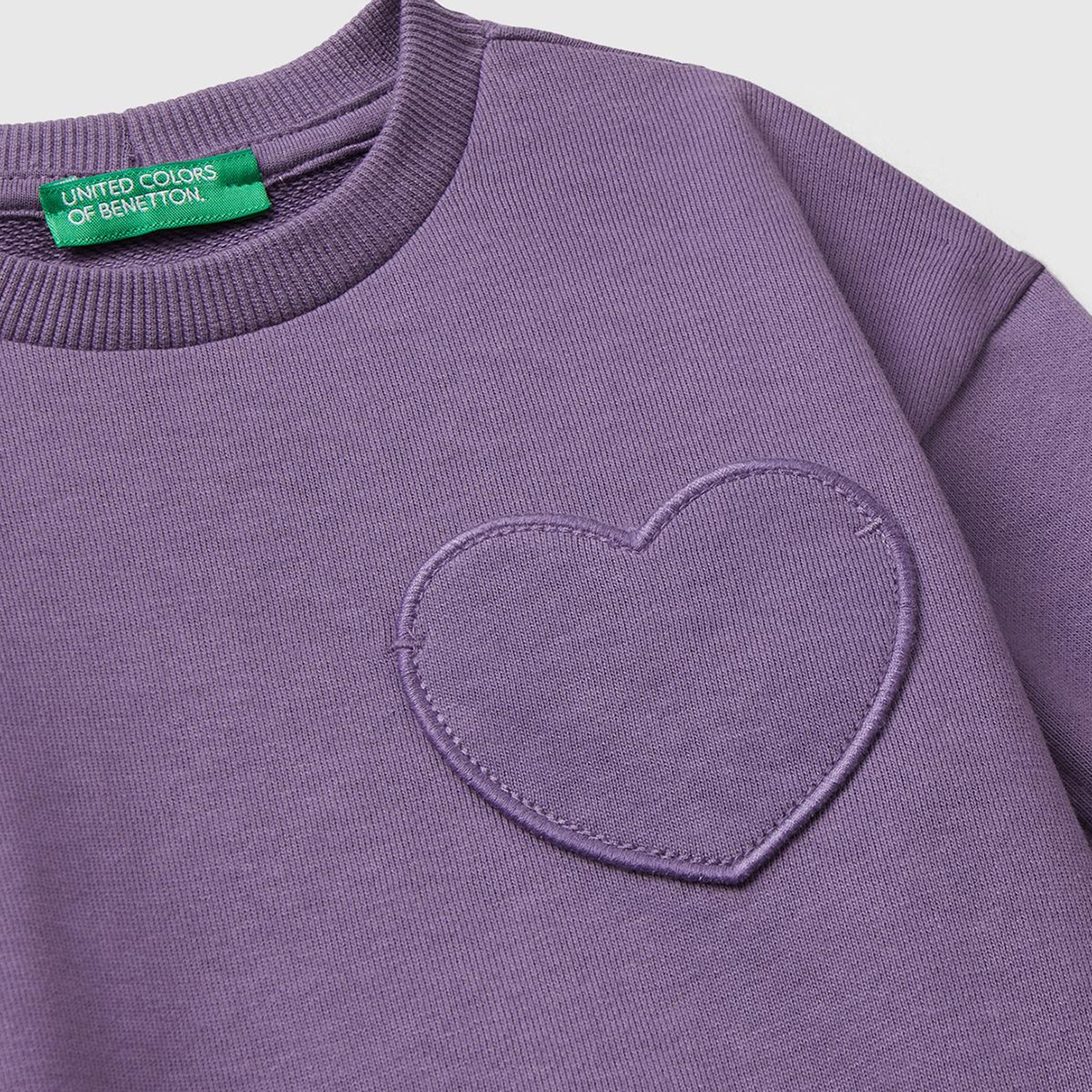 Kız Çocuk Mor Dikiş Detaylı Kalpli Yama Cepli Regular Fit Sweatshirt