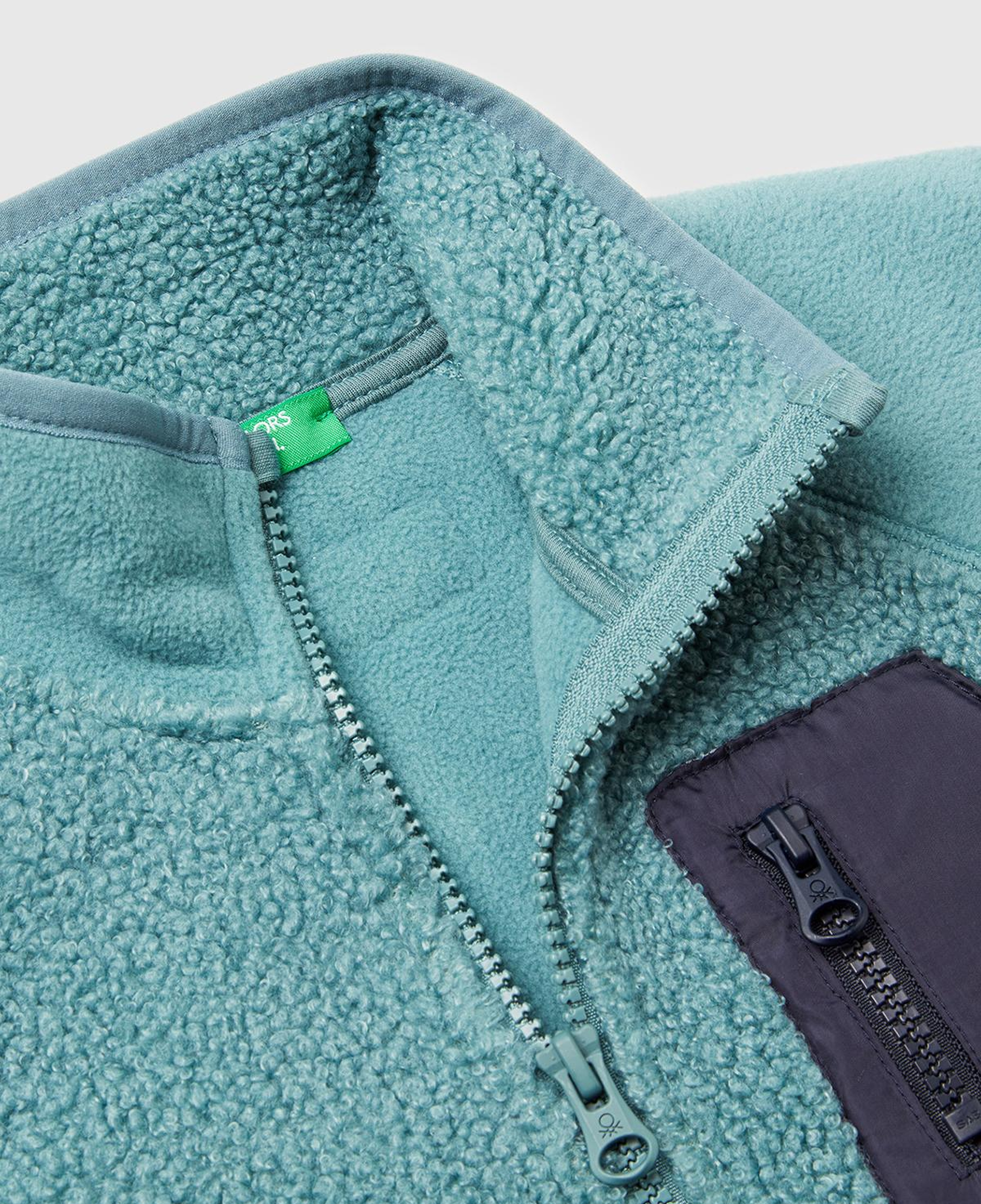 Erkek Çocuk Gri-Yeşil Çift Taraflı Fermuarlı Cep Detaylı Dik Yaka Peluş Şardonlu Sweatshirt