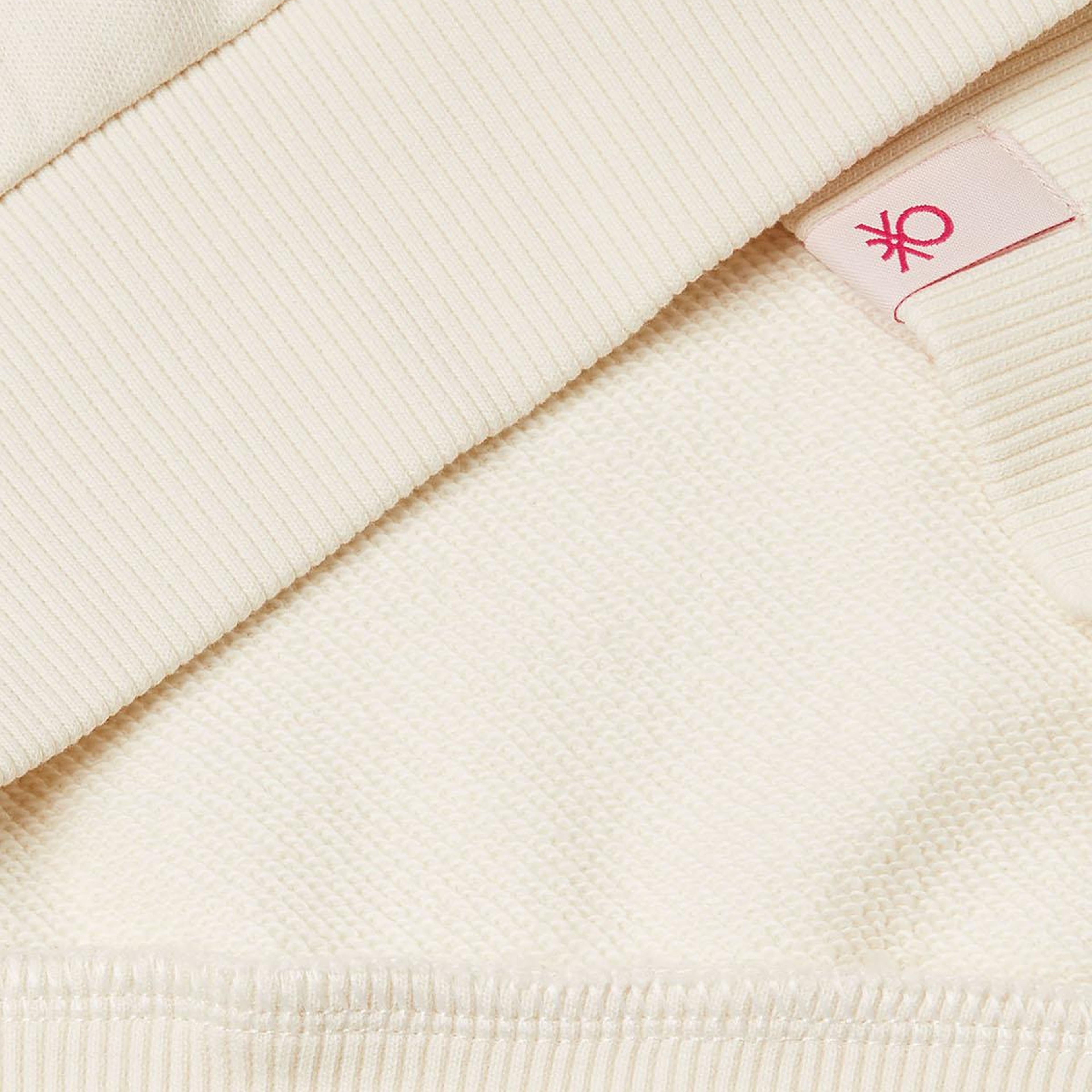 Kız Çocuk Ekru Önü Baskılı Logo Etiketli Relaxed Fit Sweatshirt