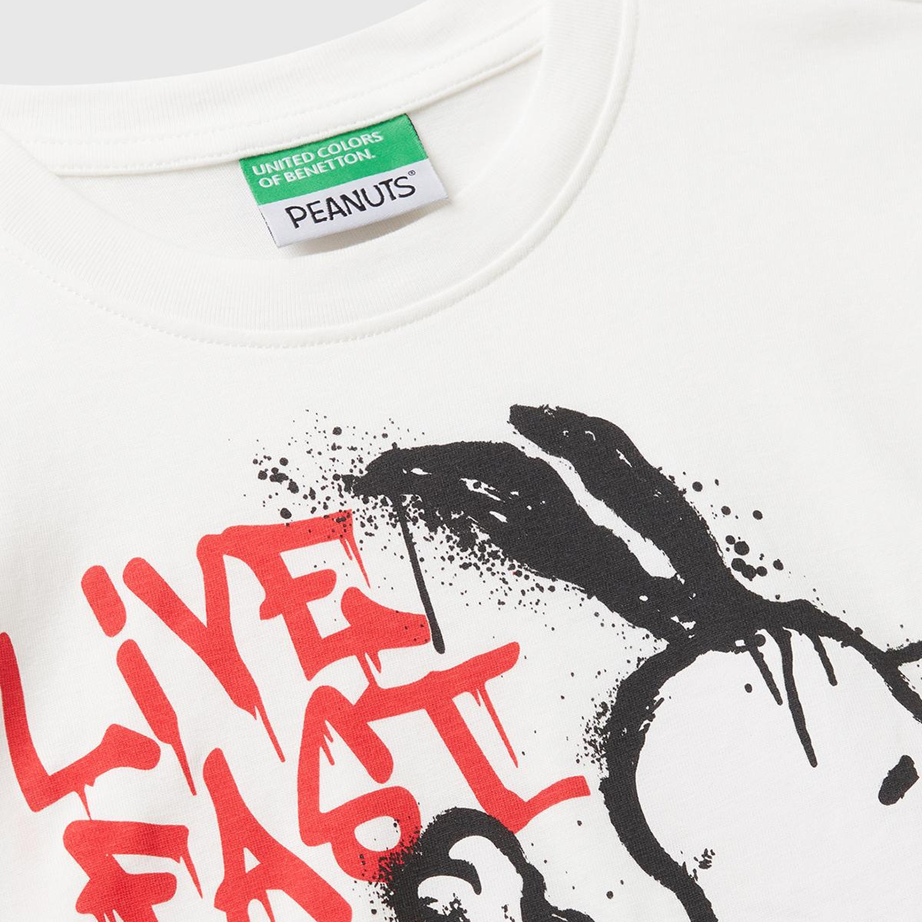 Erkek Çocuk Ekru Önü Renkli Peanuts Baskılı T-shirt