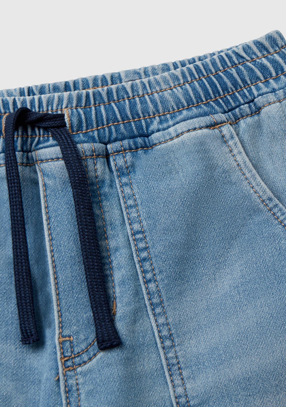 Erkek Çocuk Açık Mavi Logo Detaylı Büzgü İpli Denim Jogger Pantolon
