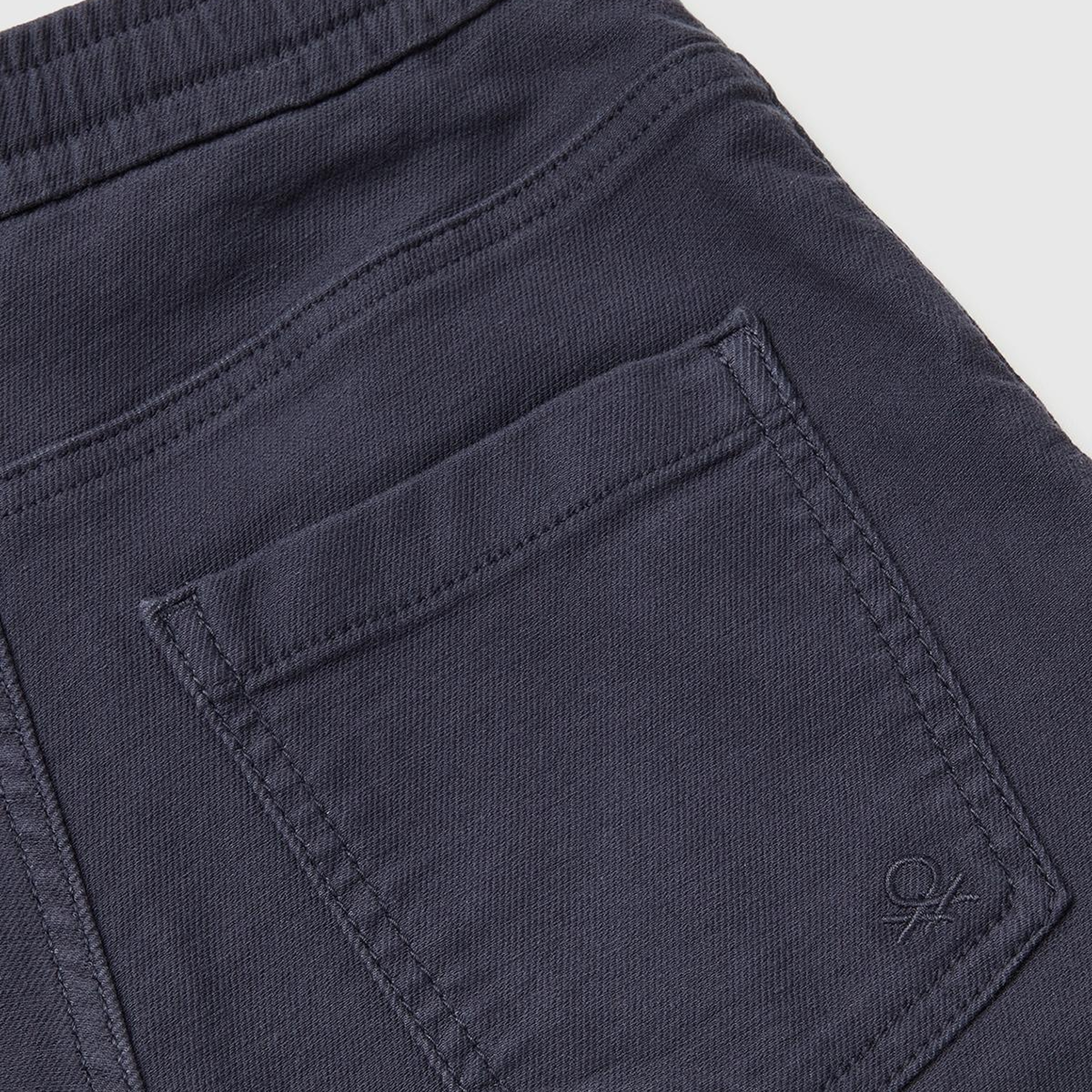 Erkek Çocuk Koyu Gri Arka Cebi Logo İşlemeli Dört Cepli Jogger Pantolon