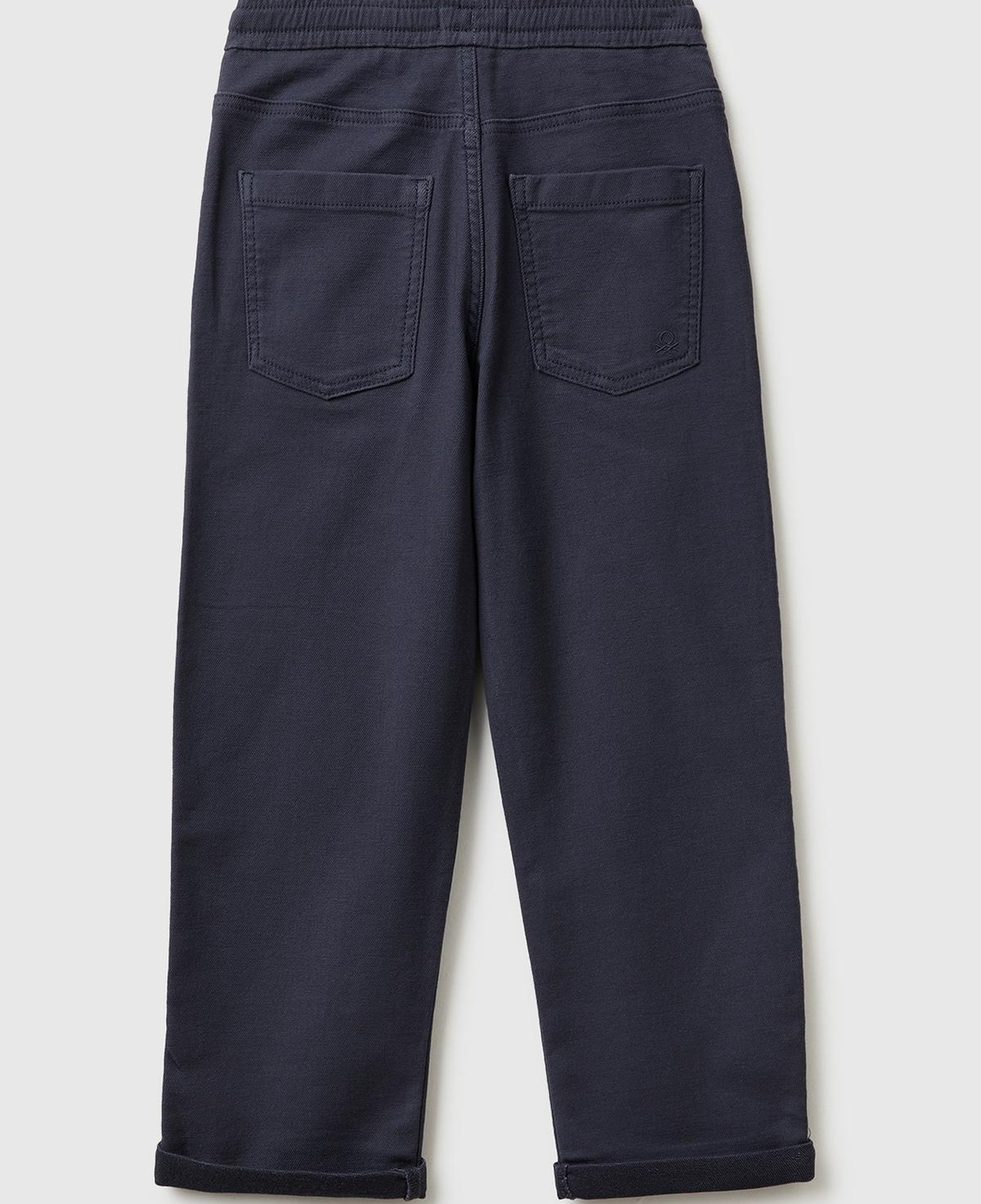 Erkek Çocuk Koyu Gri Arka Cebi Logo İşlemeli Dört Cepli Jogger Pantolon