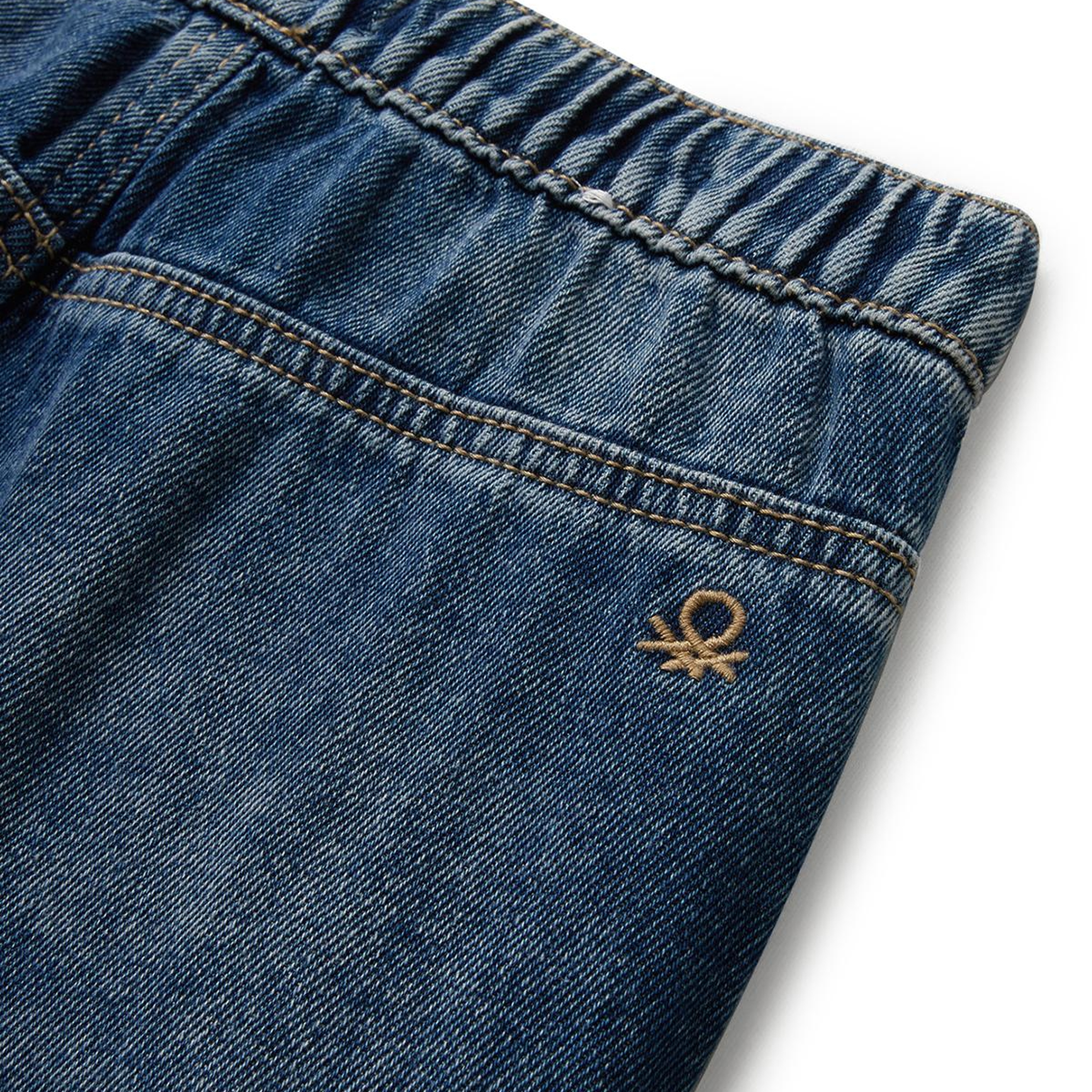 Erkek Çocuk Koyu Mavi Arkası Logo Detaylı Yan Cepli Büzgü İpli Denim Pantolon