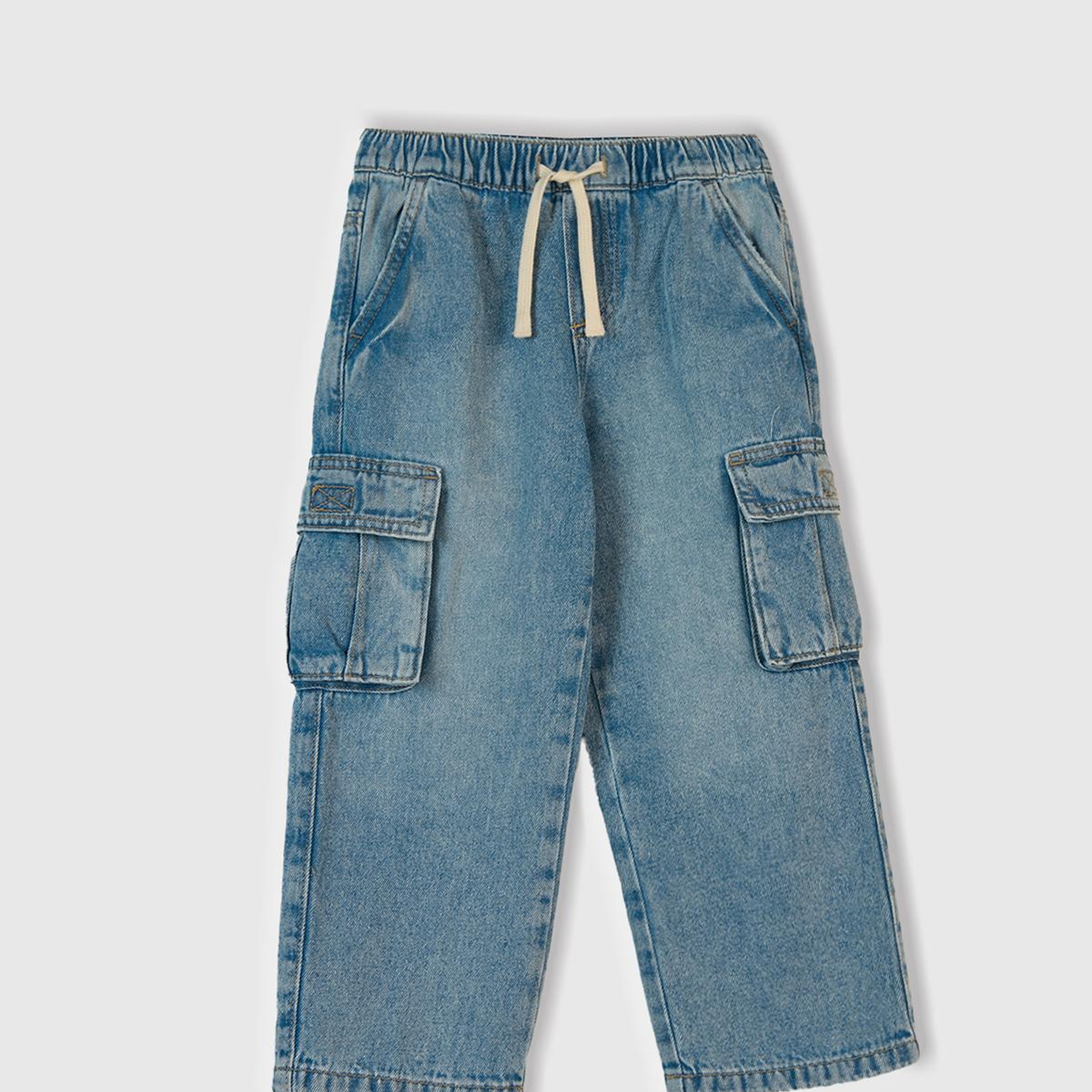 Erkek Çocuk Açık Mavi Arkası Logo Detaylı Yan Cepli Büzgü İpli Denim Pantolon