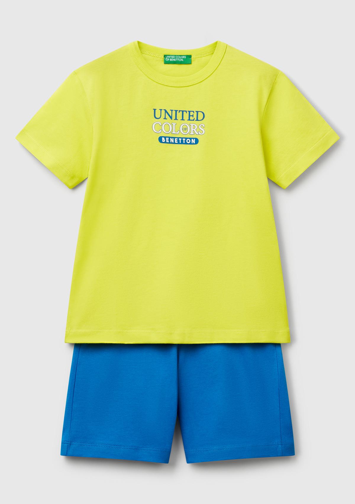 Erkek Çocuk Sarı Önü Logo Baskılı T-Shirt ve Büzgü İpli Bermuda Şort Takım
