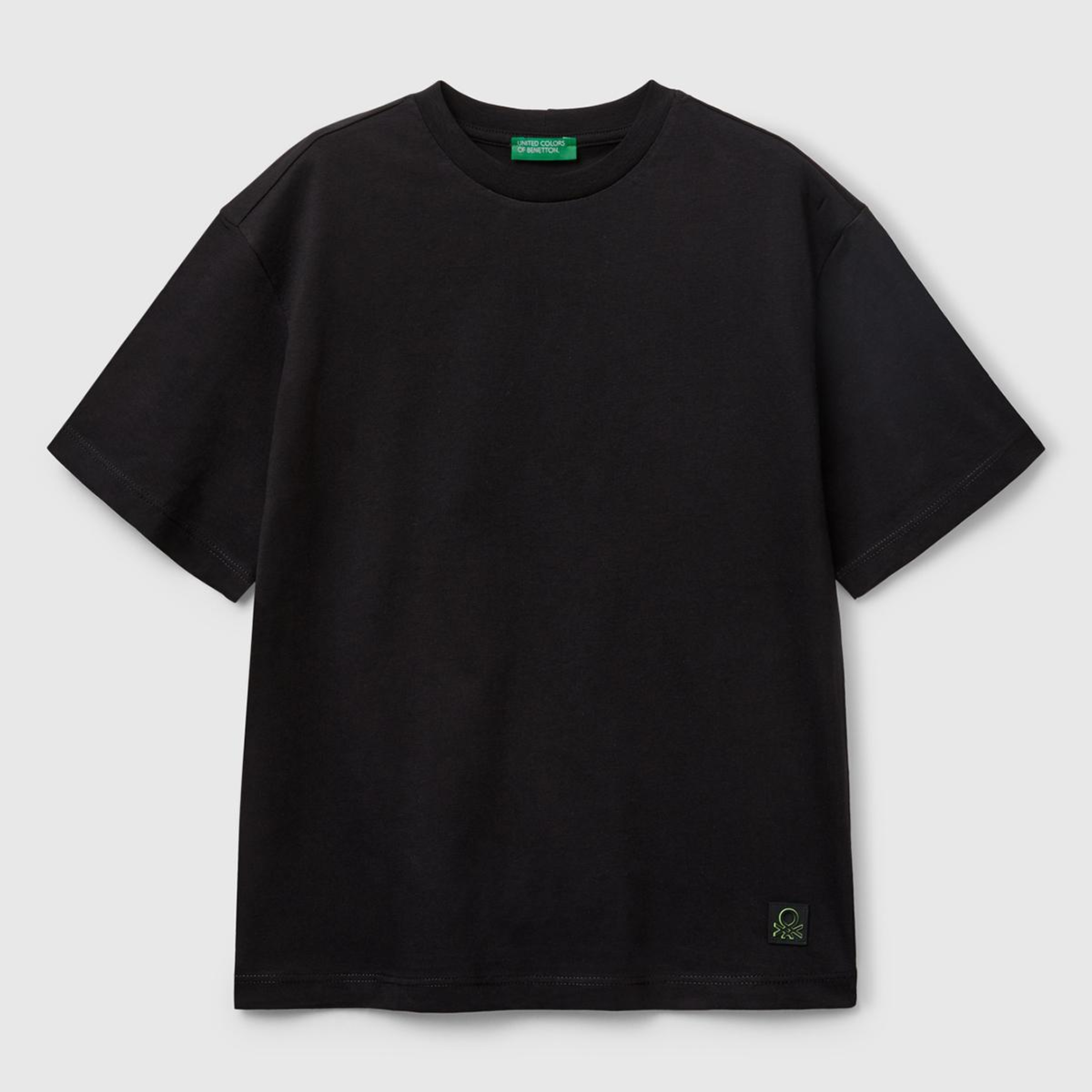 Erkek Çocuk Siyah Baskılı Arkası Logo Etiketli T-Shirt