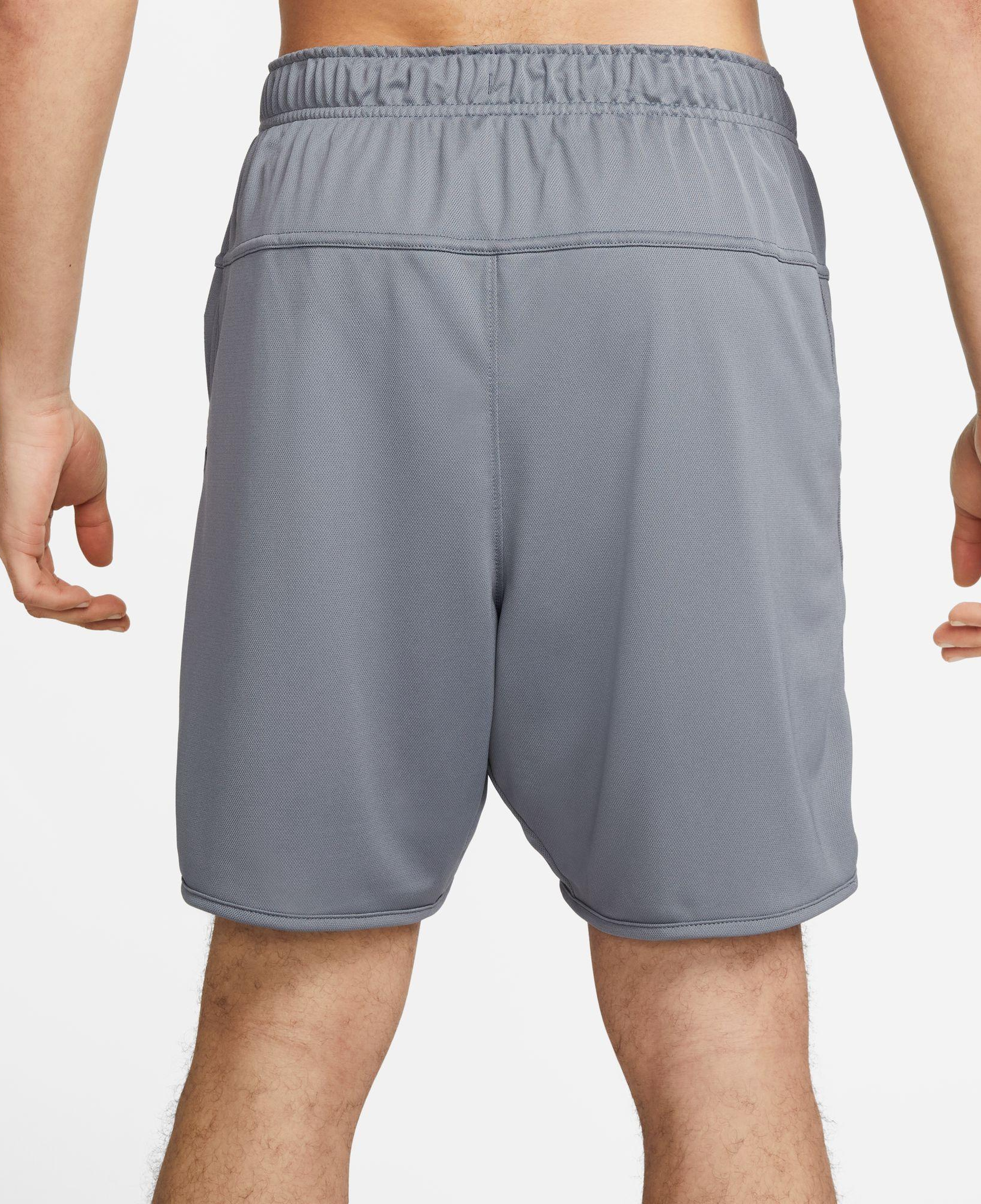 Nike Dri-Fit Totality Knit 18cm Unlined Erkek Gri Şort