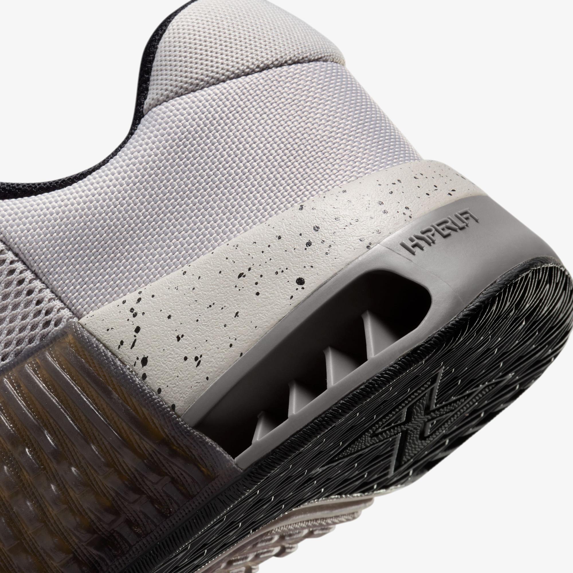 Nike Metcon 9 Erkek Gri Spor Ayakkabı