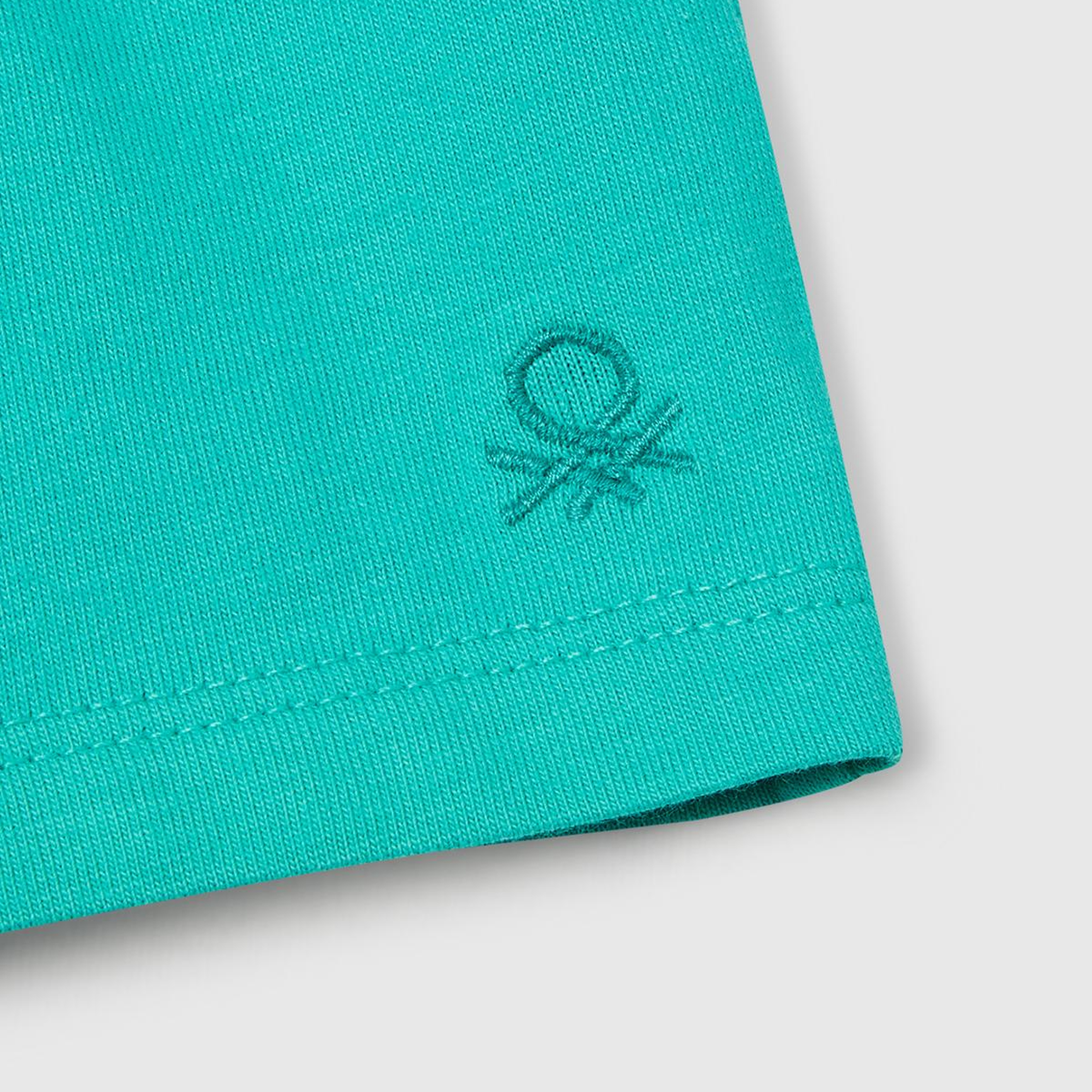 Kız Çocuk Yeşil Logo İşlemeli Beli İpli Şort