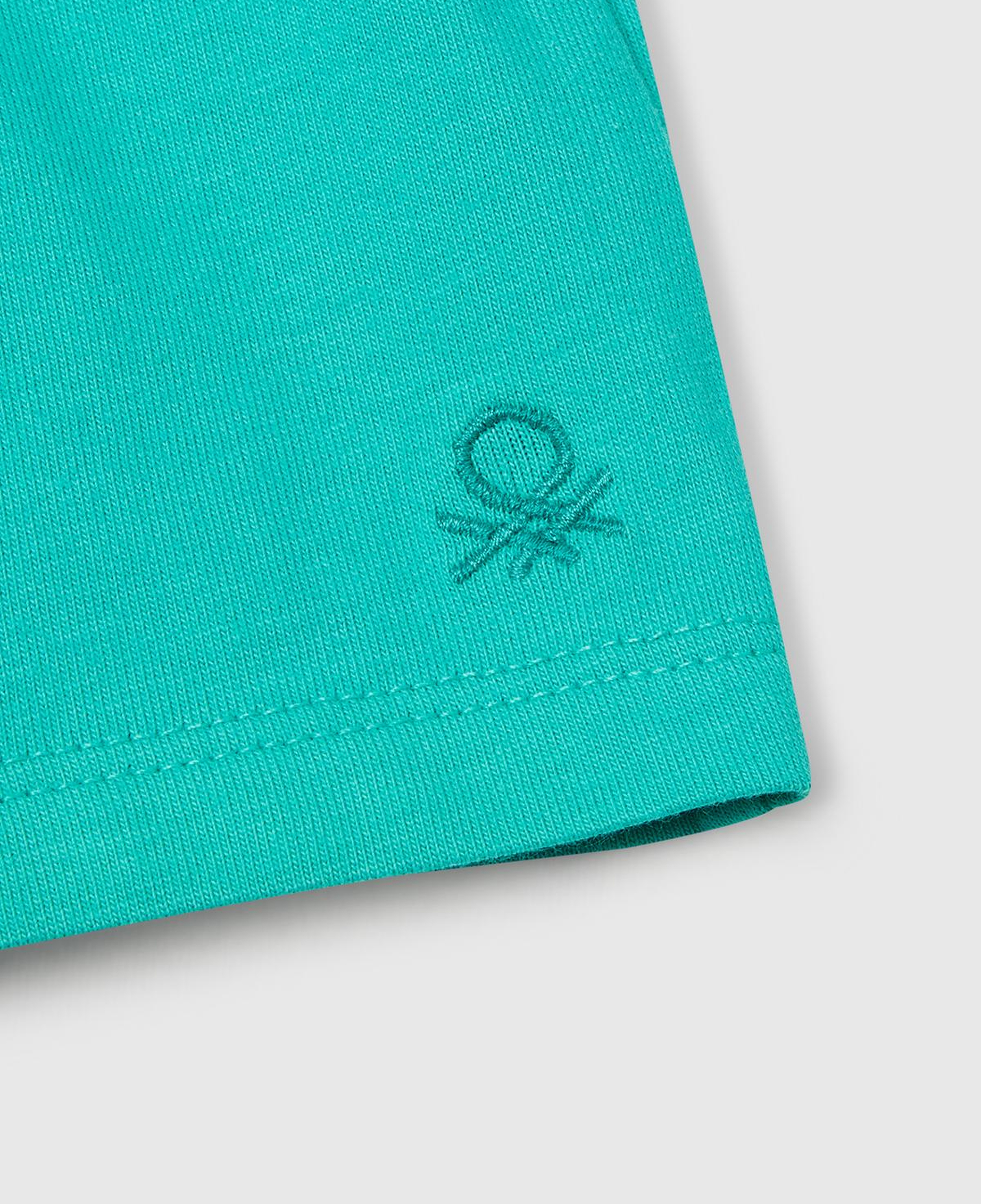 Kız Çocuk Yeşil Logo İşlemeli Beli İpli Şort