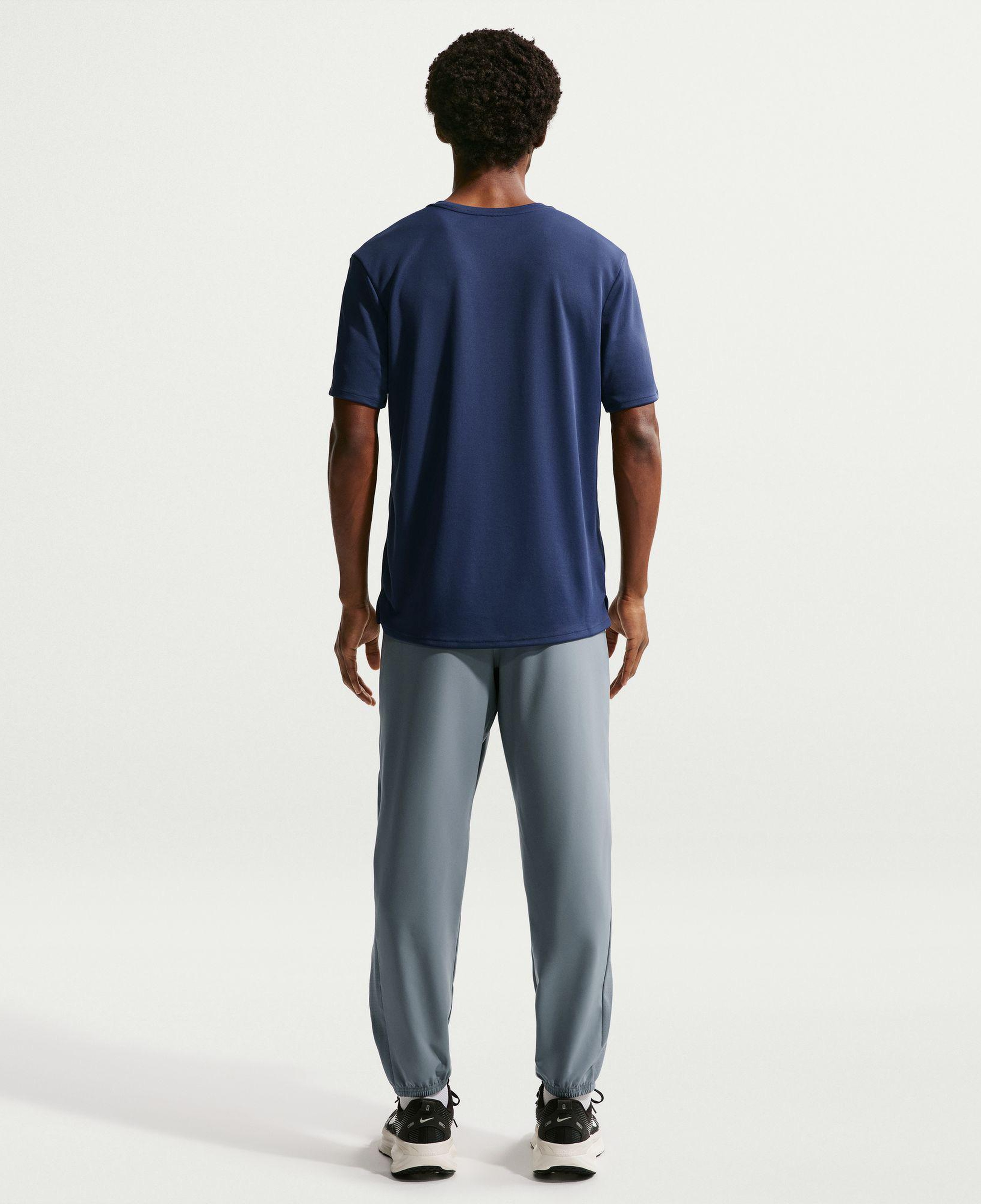 Nike Dri-Fit Miler Woven Erkek Gri Eşofman Altı