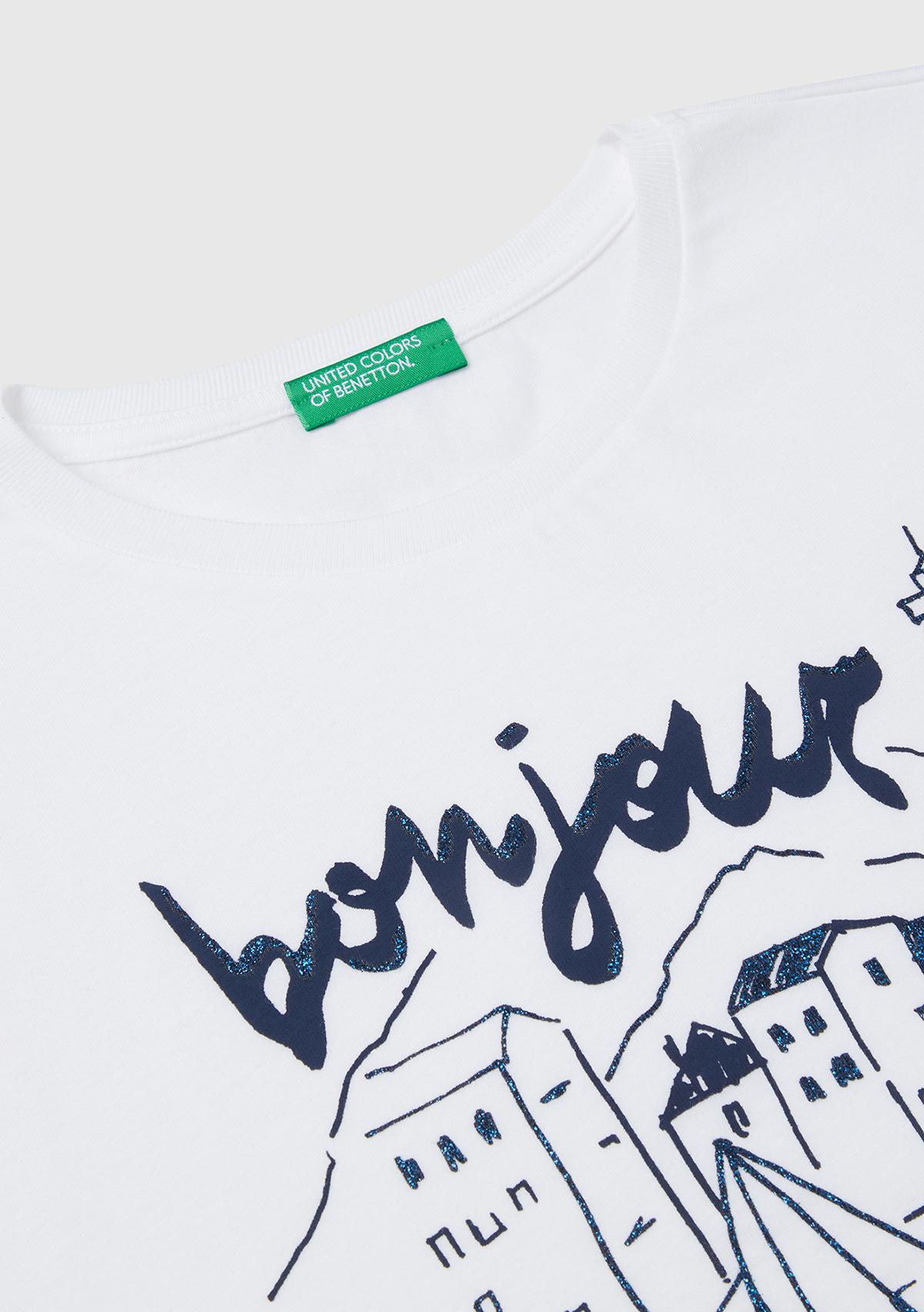 Kız Çocuk Beyaz Parlak Baskılı Düşük Omuz T-Shirt