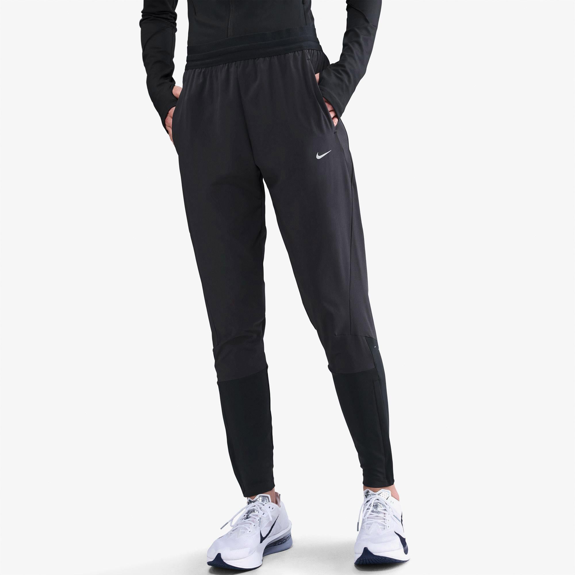 Nike Swift Dri-Fit Mid-Rise Kadın Siyah Eşofman Altı