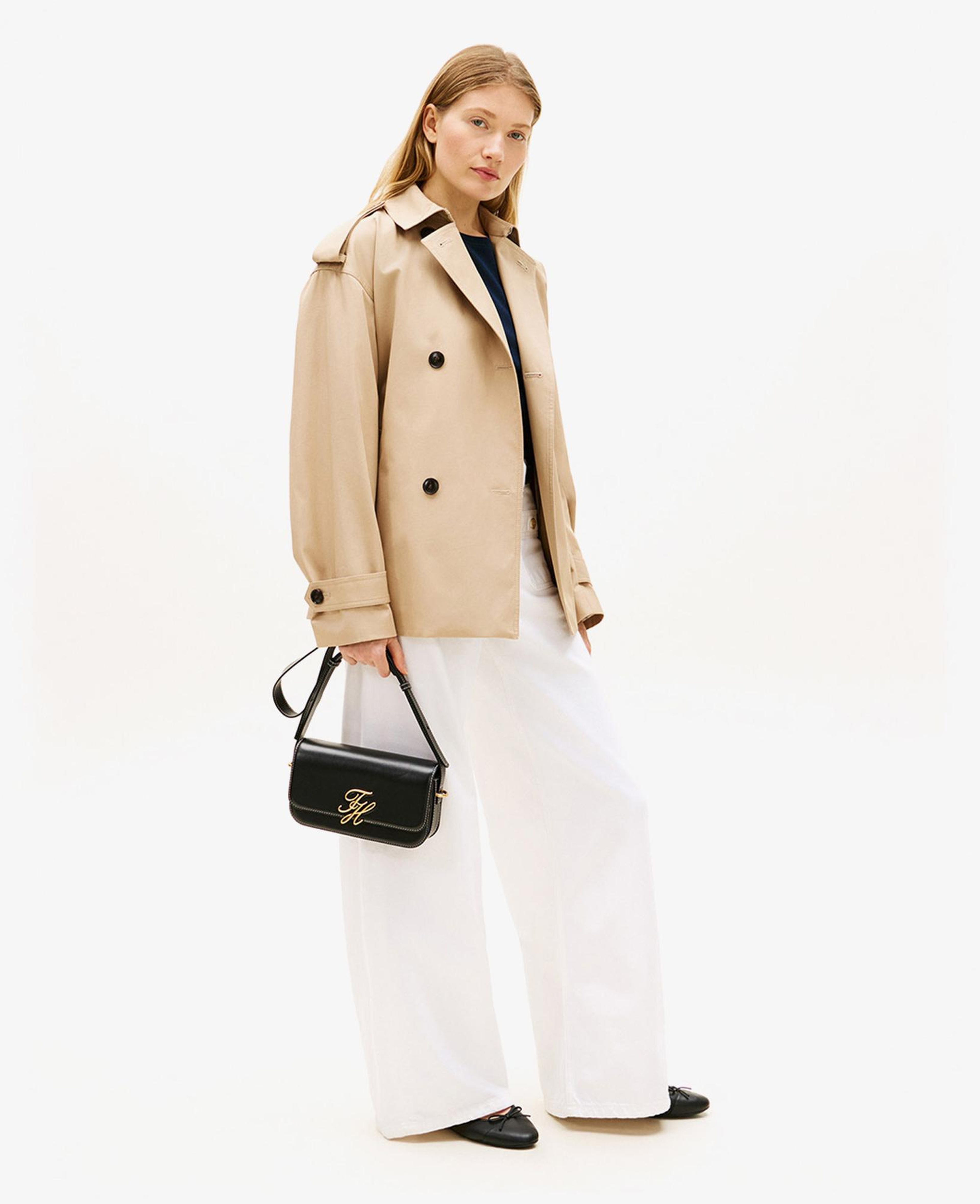 Tommy Hilfiger Script Leather Kadın Siyah Çapraz Çanta