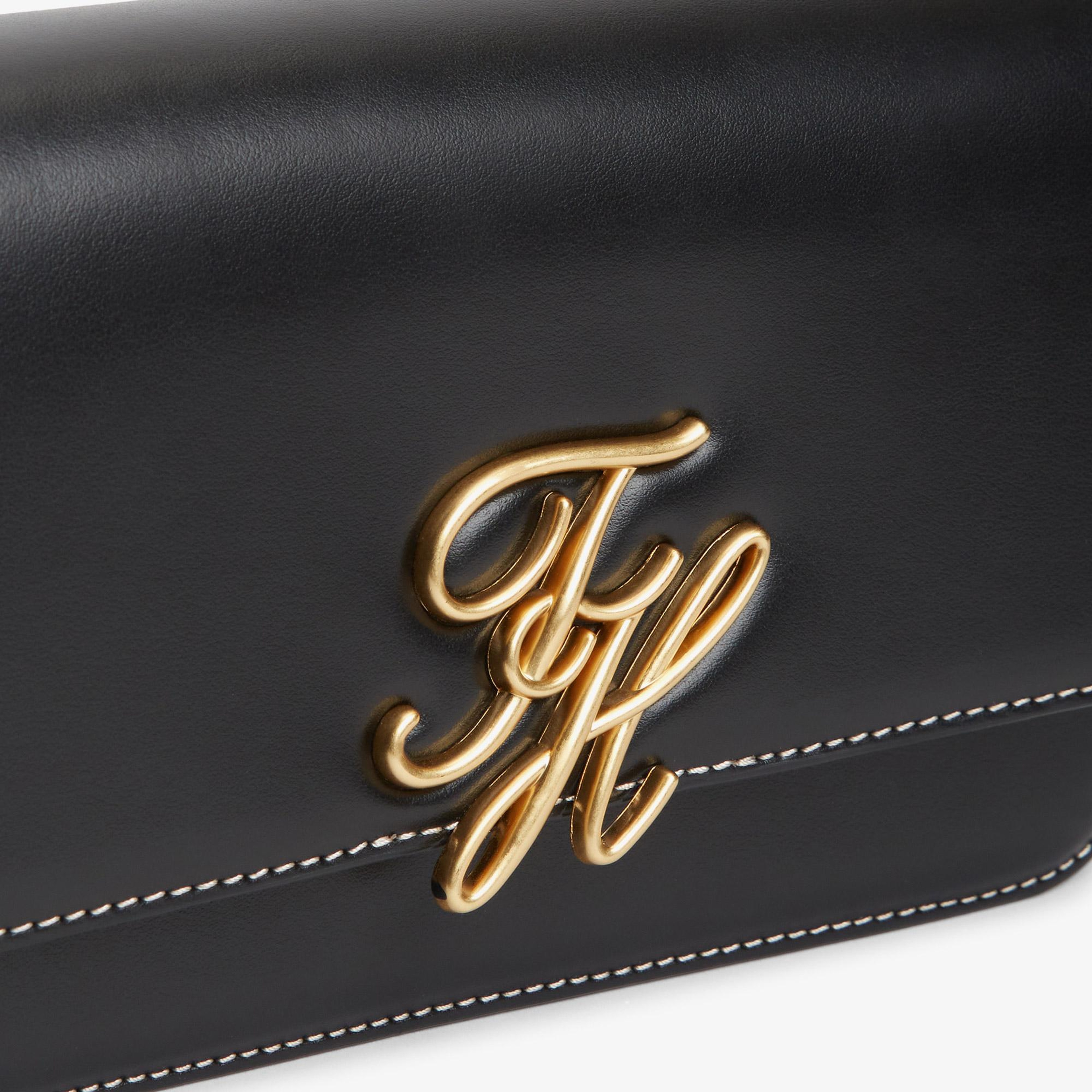Tommy Hilfiger Script Leather Kadın Siyah Çapraz Çanta