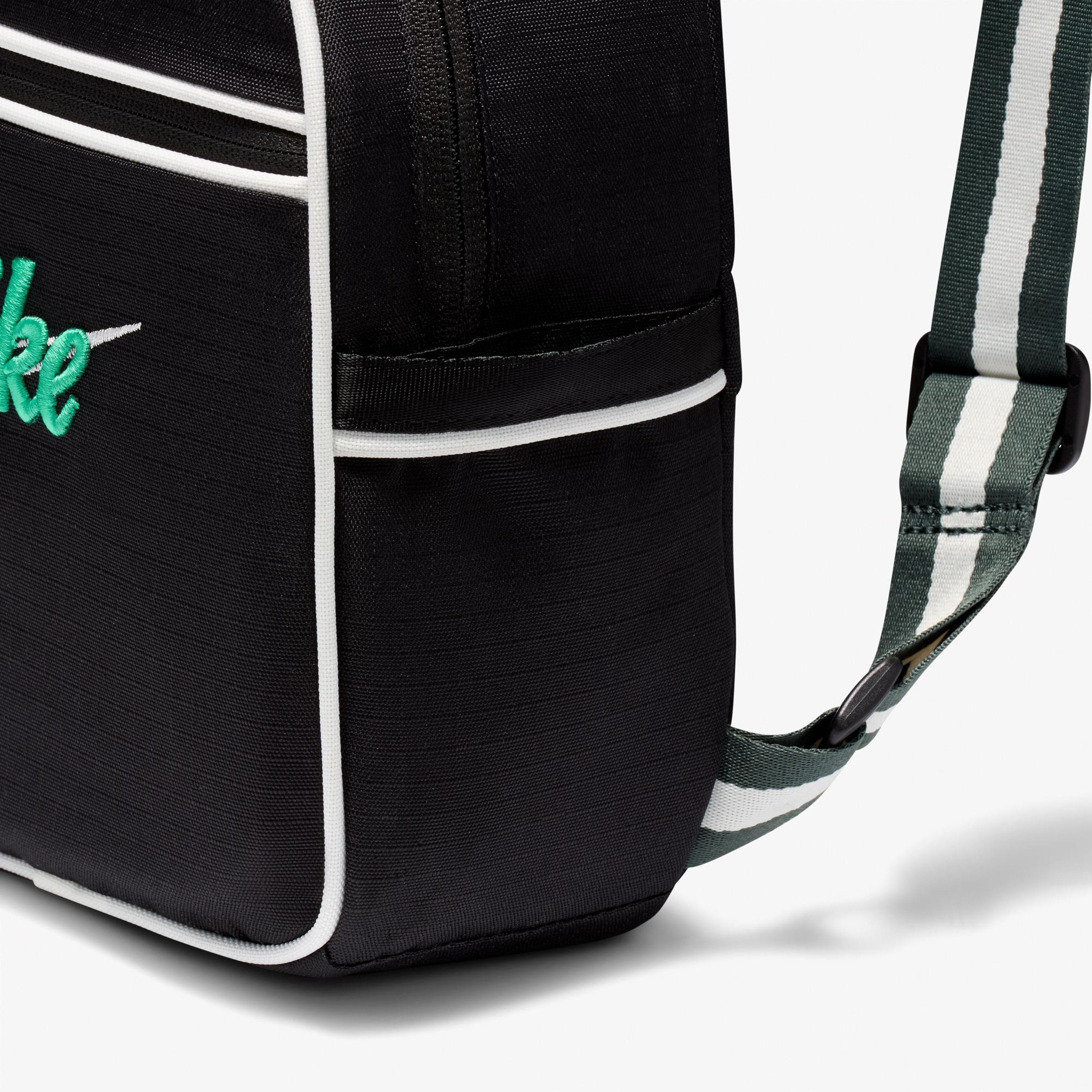 Nike Sportswear Futura 365 Unisex Siyah Sırt Çantası