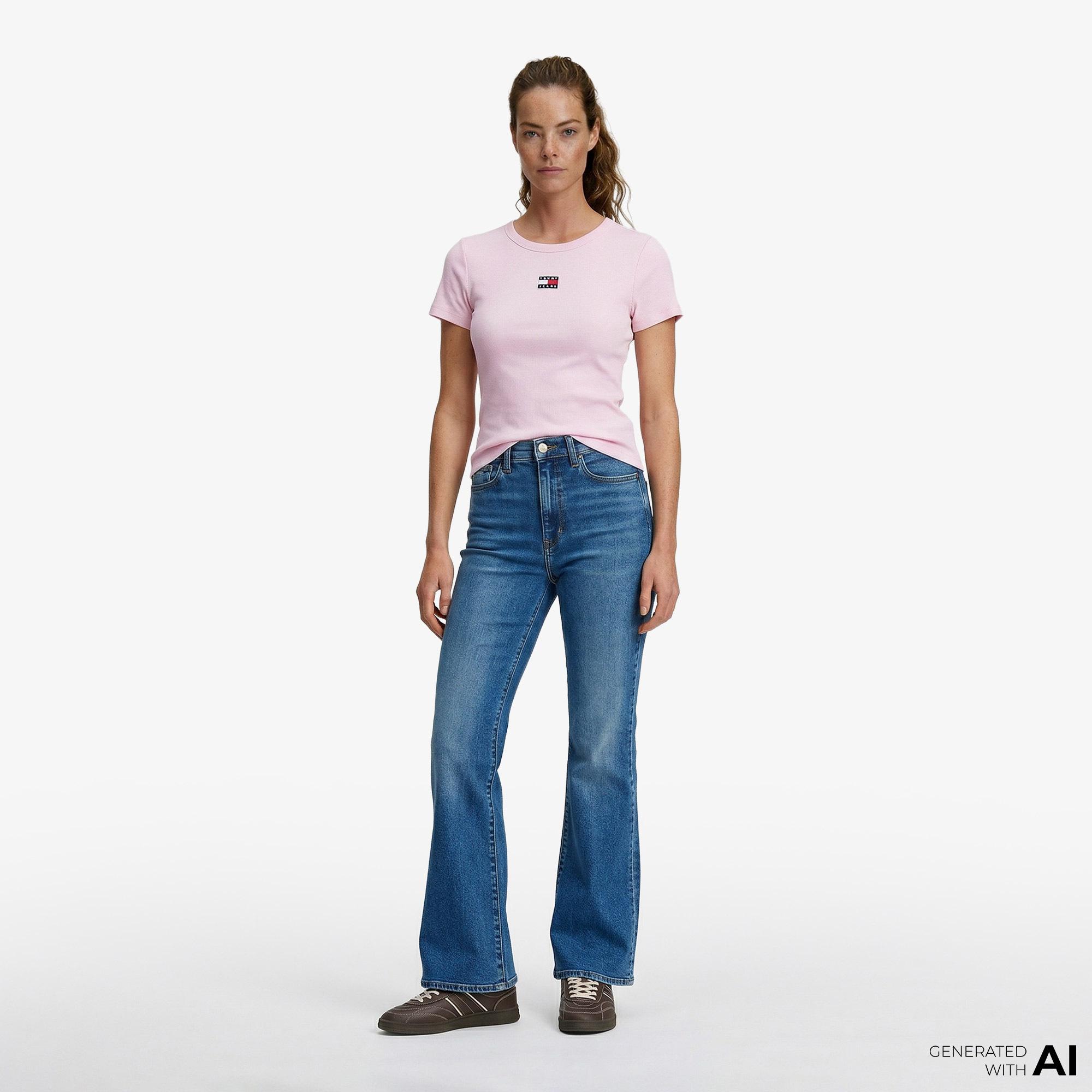 Tommy Hilfiger Badge Kadın Pembe T-Shirt