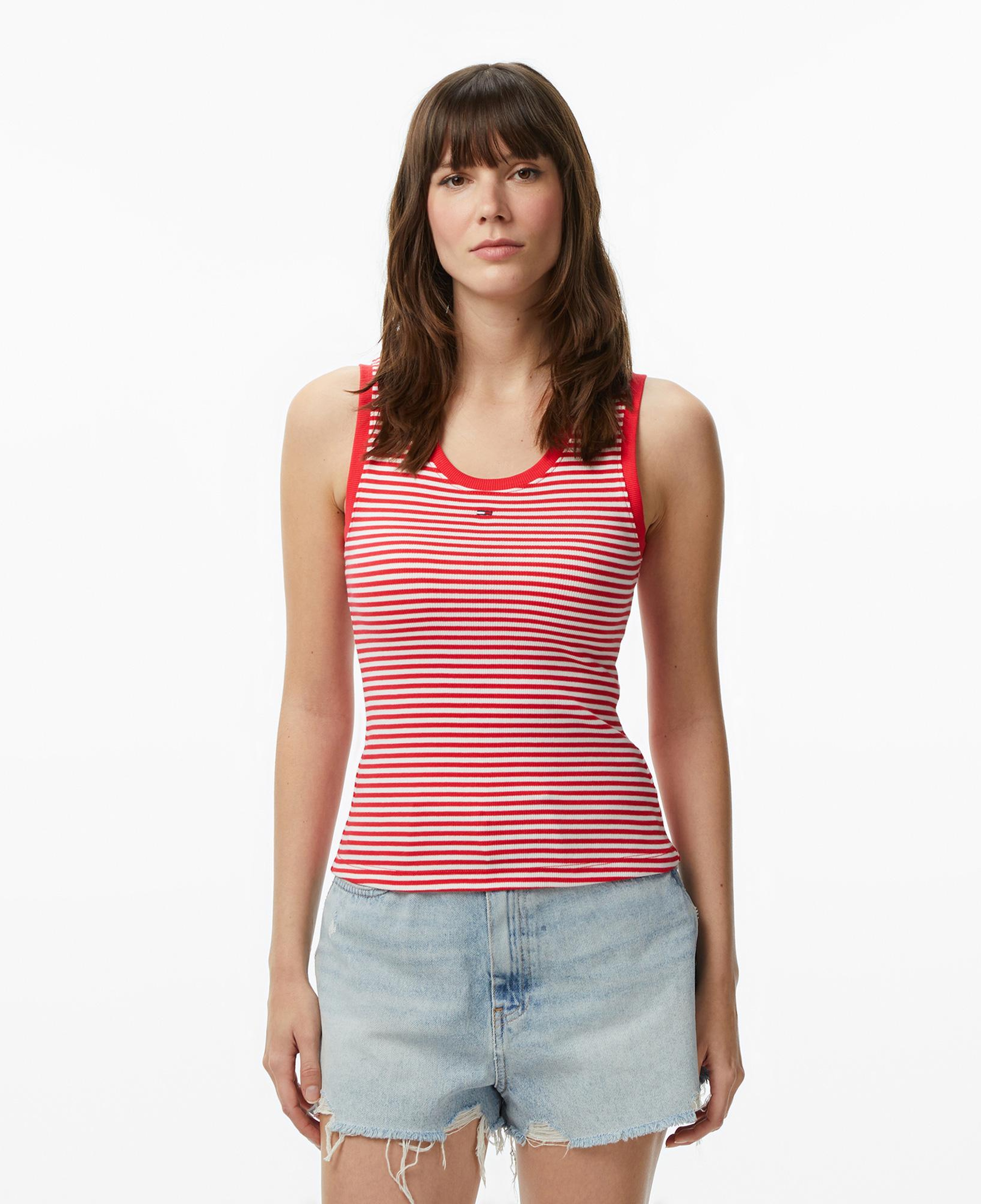 Tommy Hilfiger Denim Essentials Kadın Kırmızı T-Shirt