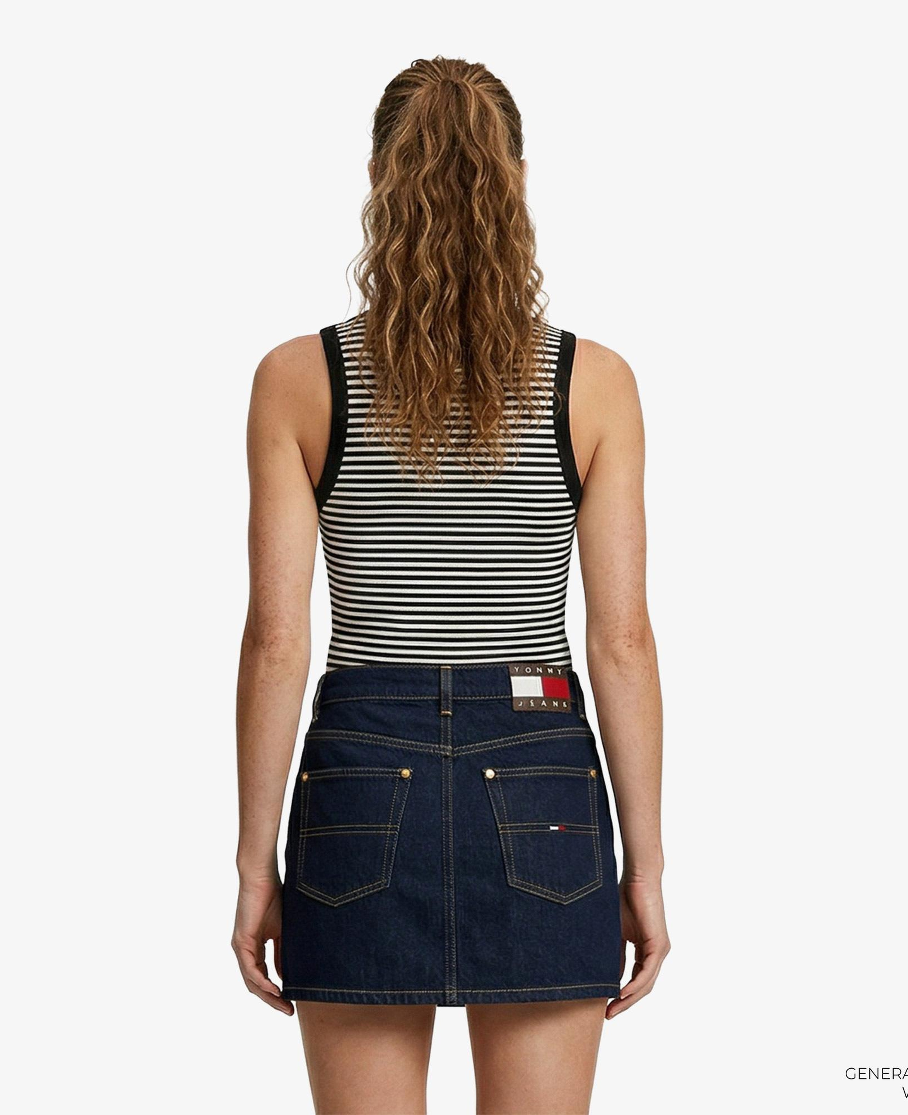 Tommy Hilfiger Denim Essentials Kadın Siyah T-Shirt