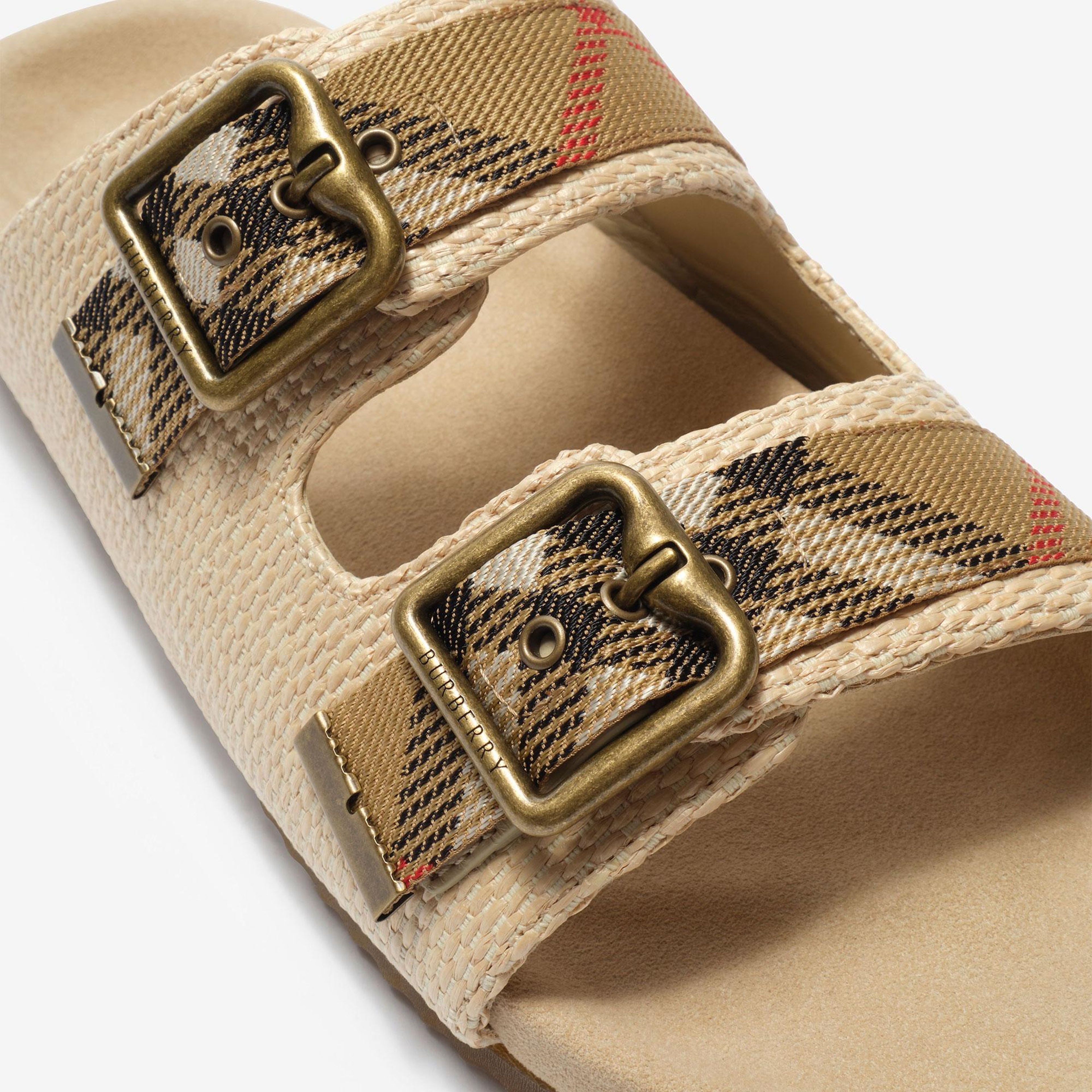 Burberry Raffia-Effect Urchin Kadın Bej Sandalet