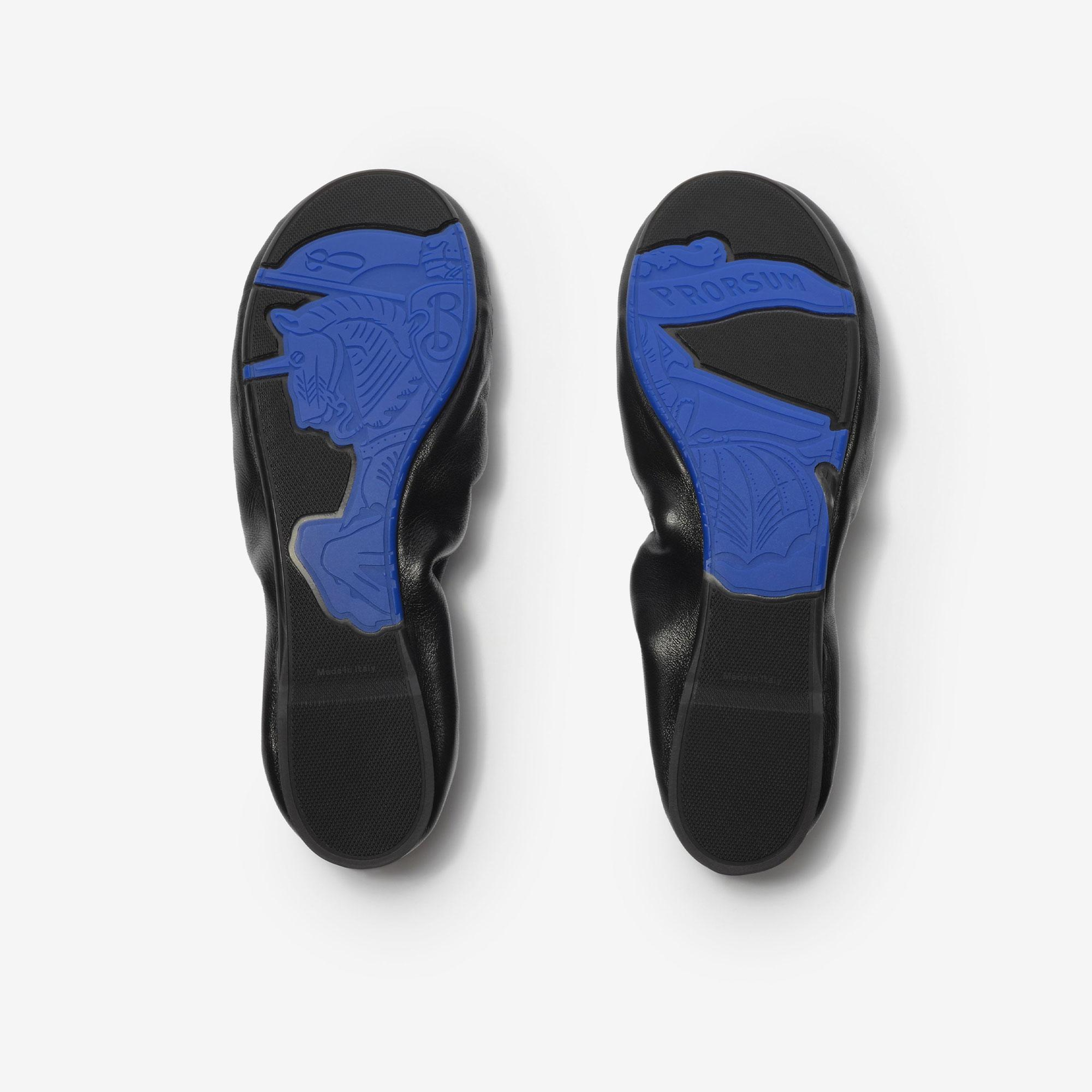 Burberry Kadın Siyah Loafer