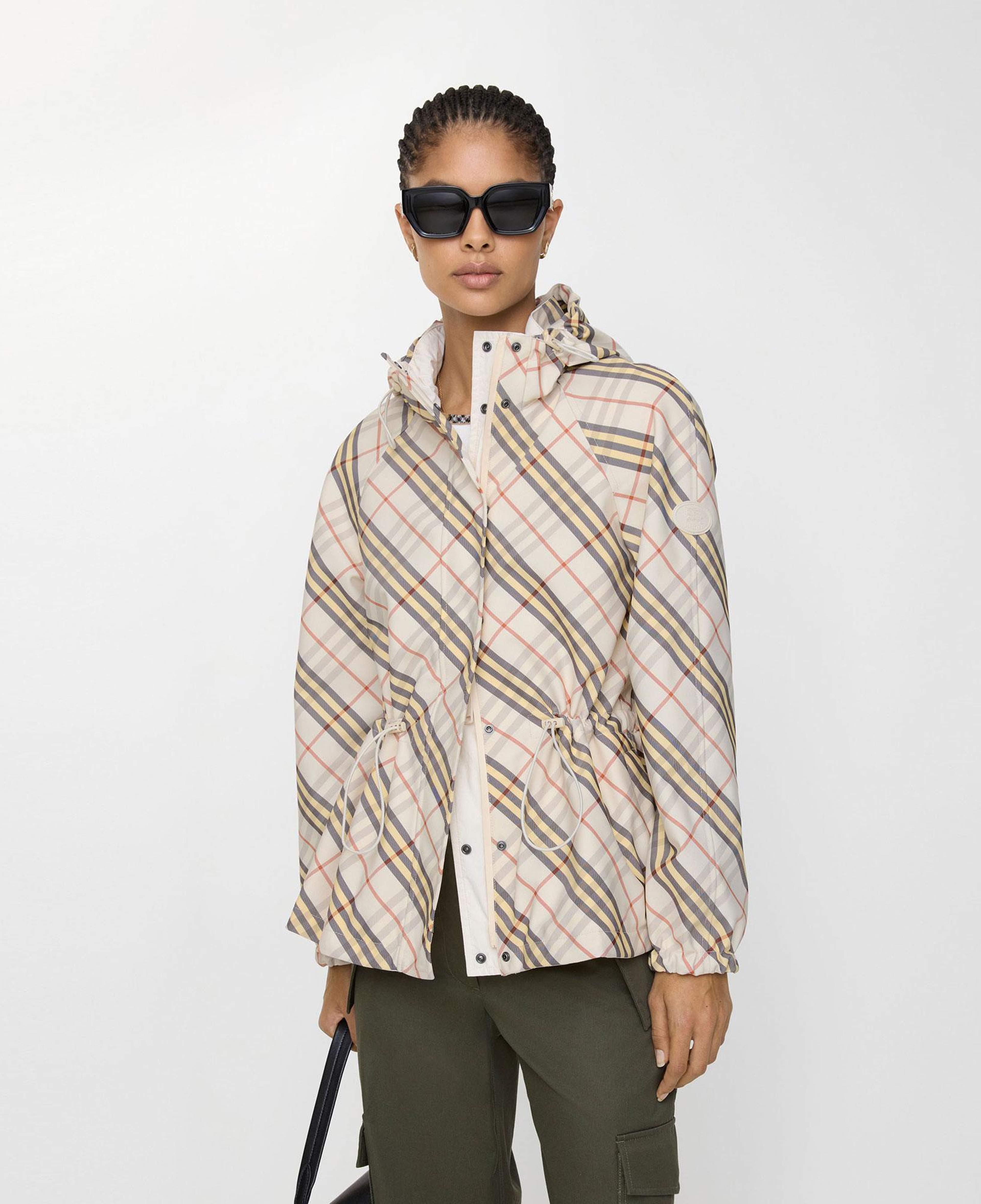 Burberry Kadın Bej Mont