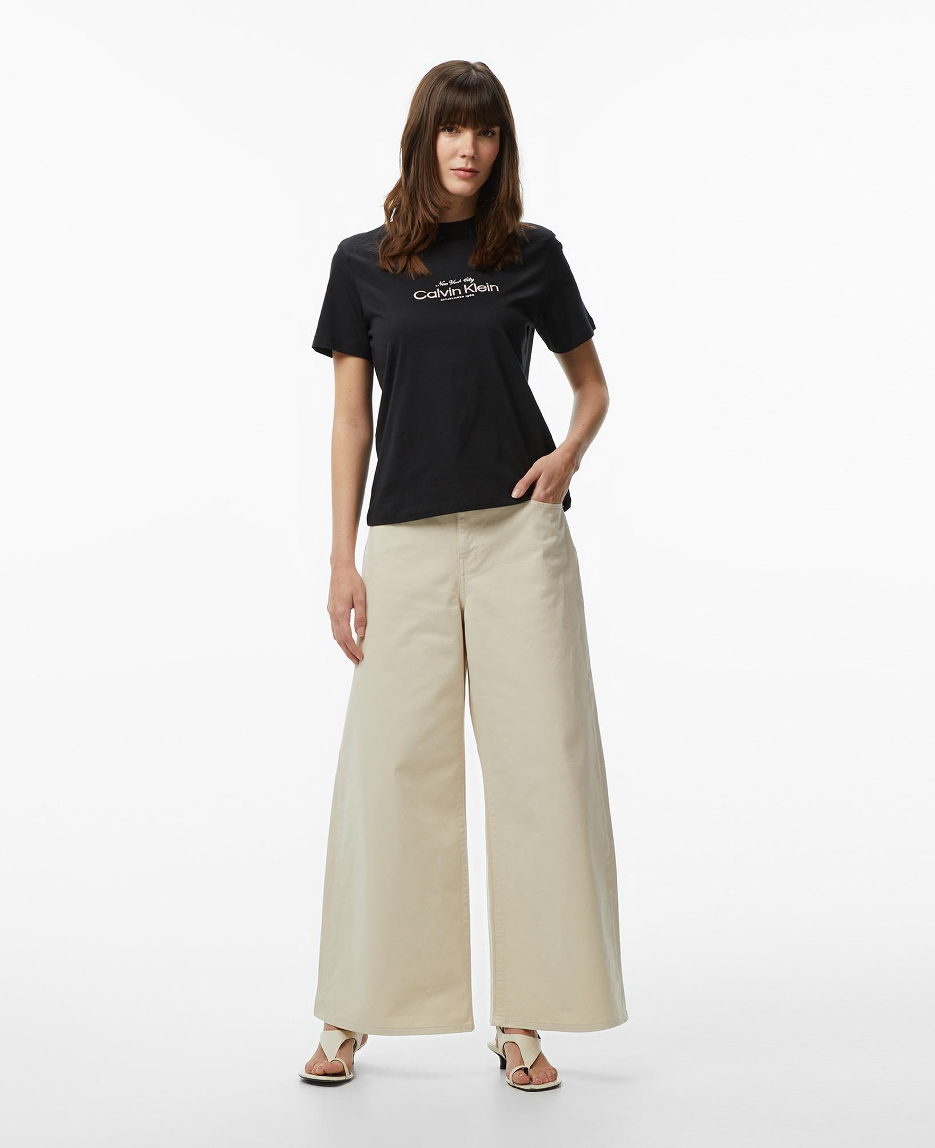 Calvin Klein Classic Nyc Logo Kadın Siyah T-Shirt