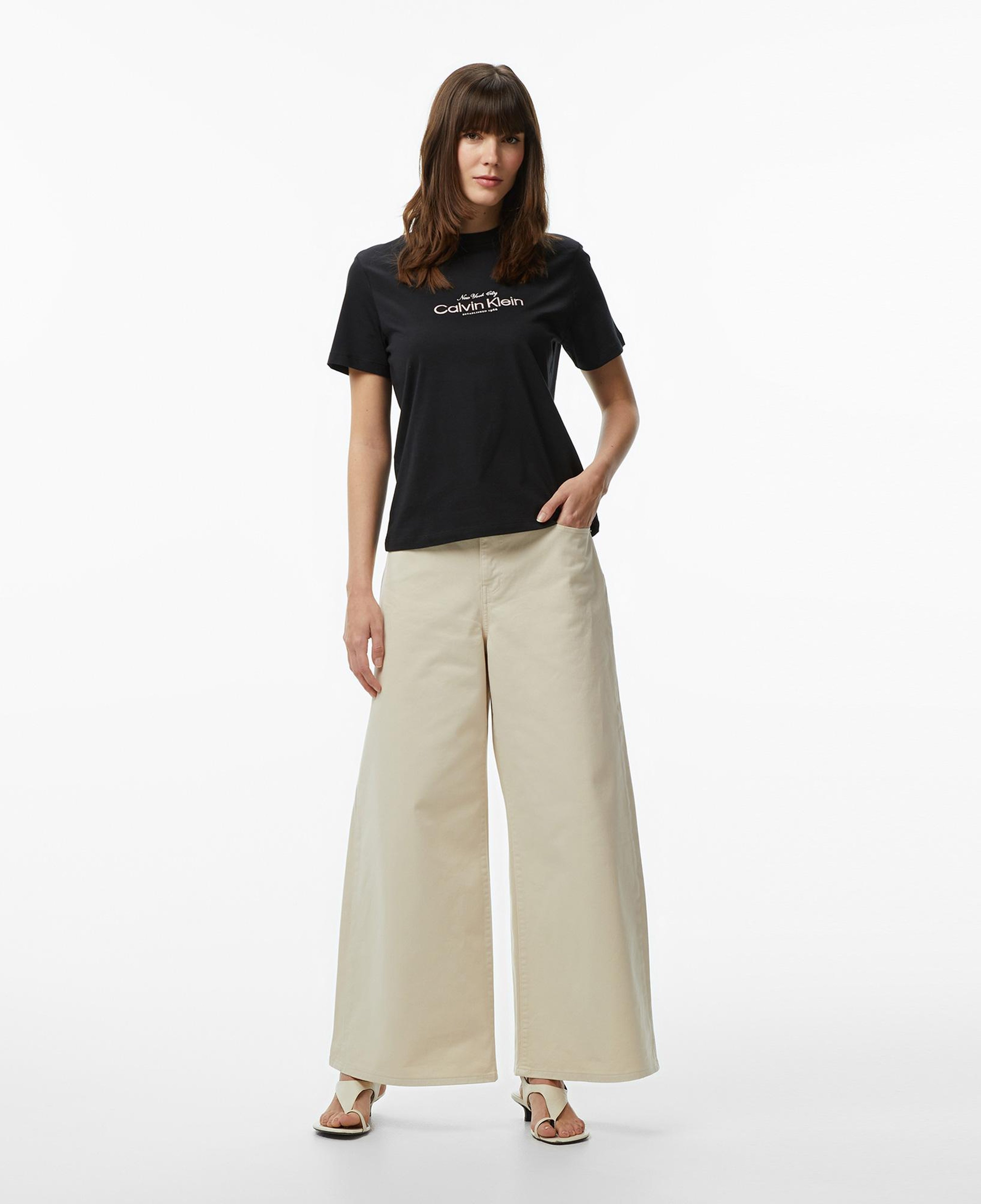 Calvin Klein Classic Nyc Logo Kadın Siyah T-Shirt