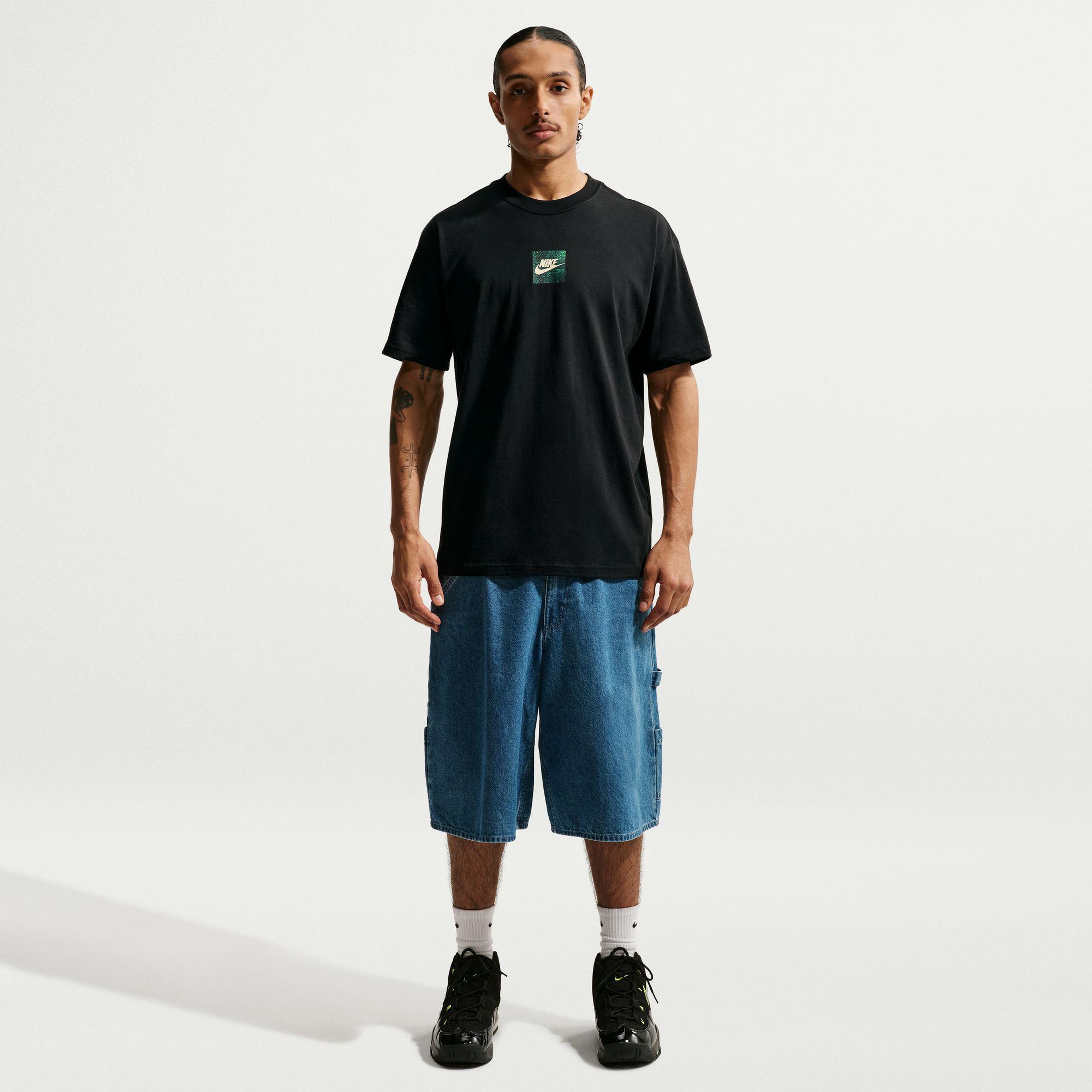 Nike Sportswear Celebrate Futura Erkek Siyah T-Shirt